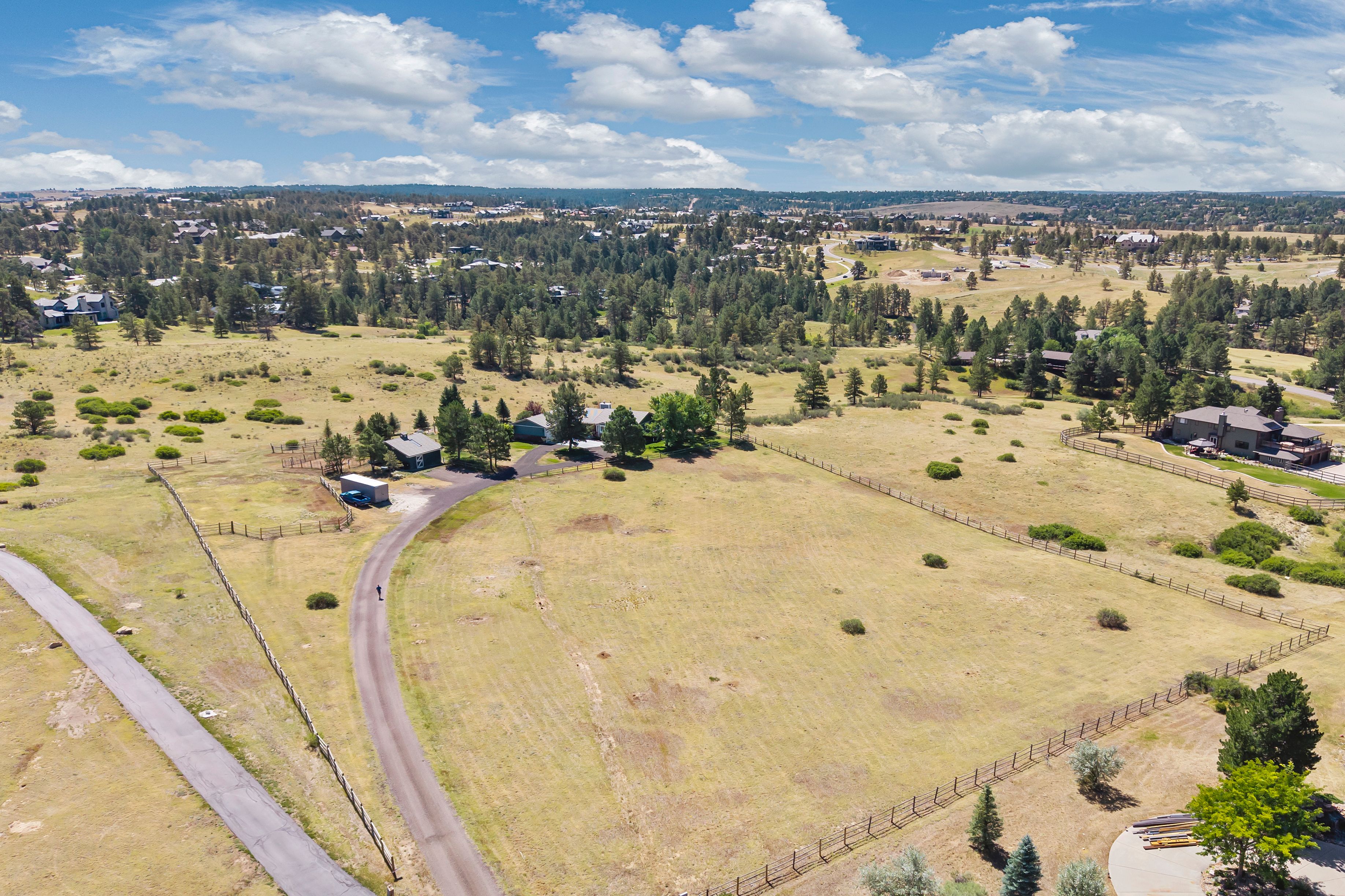  Ranch in Butterfield on 5 Acres with Pikes Peak Views - 物件實景
