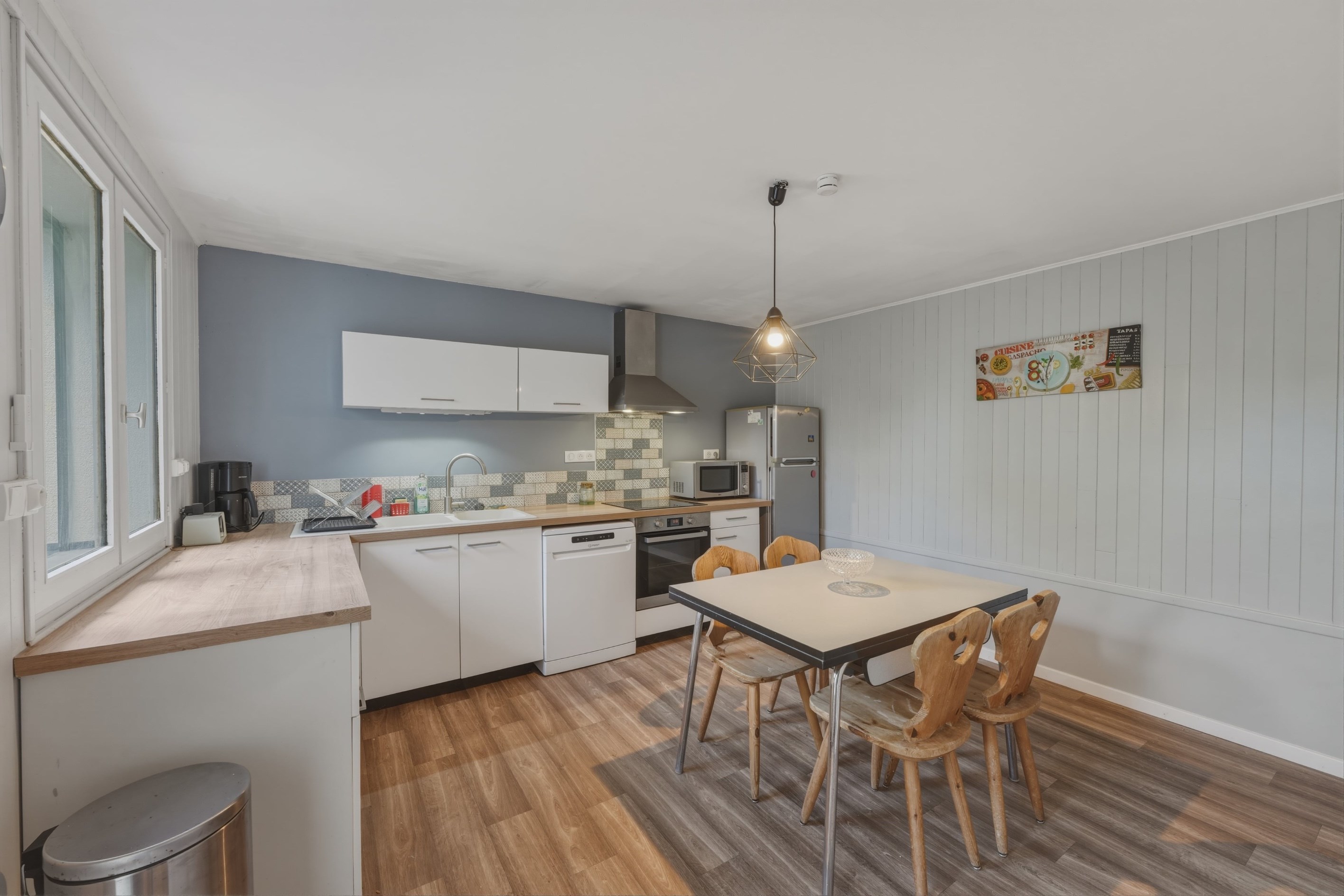  Renovated Family Home With Independent Apartment in a Peaceful Setting - 物件實景