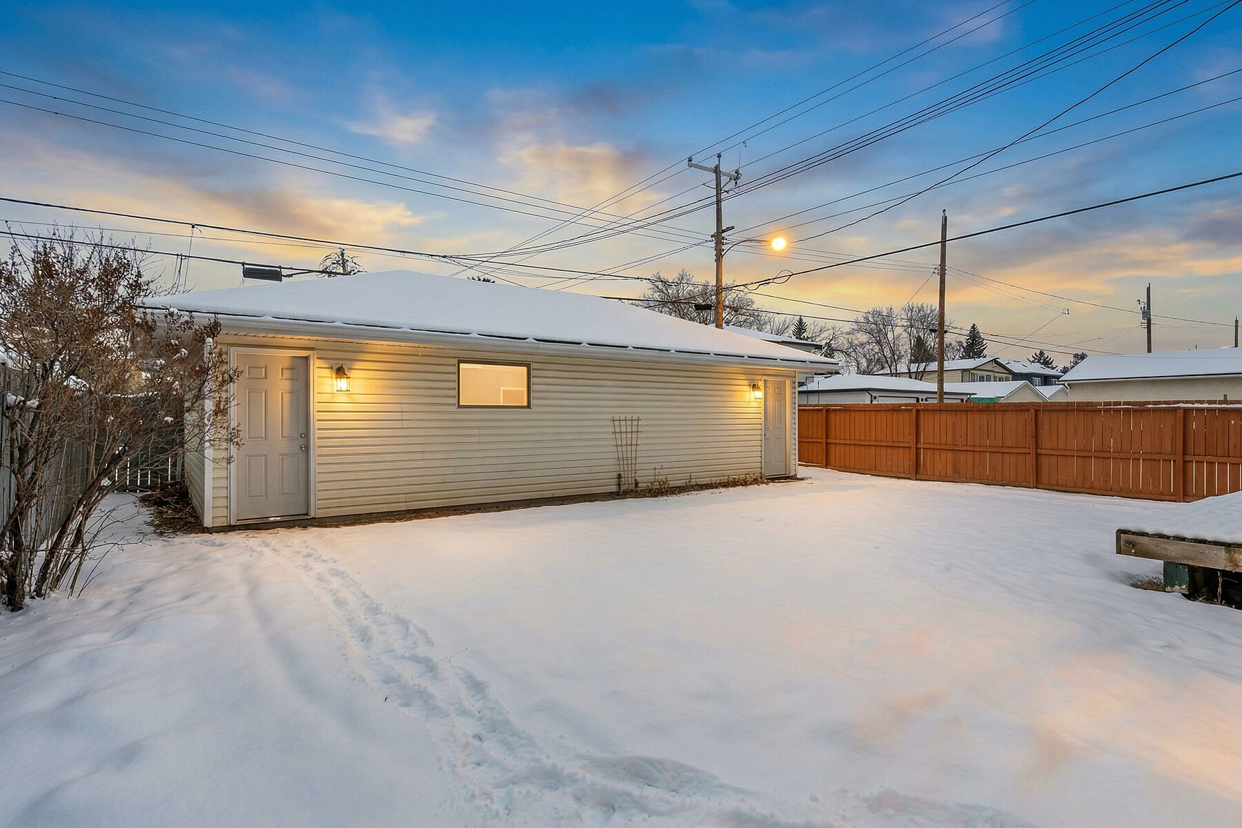  3103 39 Avenue SW, Calgary, AB - 物件實景