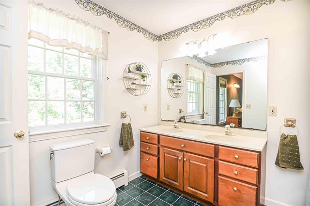 Bow, New Hampshire, 03304, United States, 4 Bedrooms Bedrooms, ,3 BathroomsBathrooms,Residential,For Sale,1900583