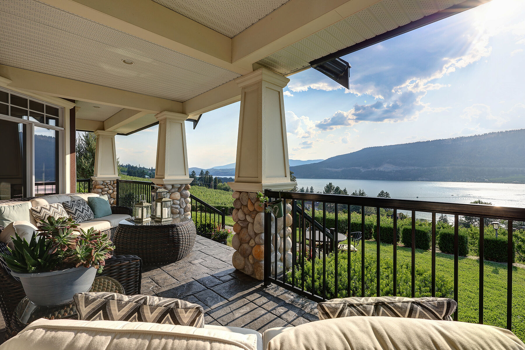  Extraordinary Custom Estate - 物件實景