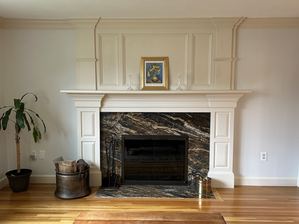 Framingham, Massachusetts, 01701, United States, 4 Bedrooms Bedrooms, ,3 BathroomsBathrooms,Residential,For Sale,1988982