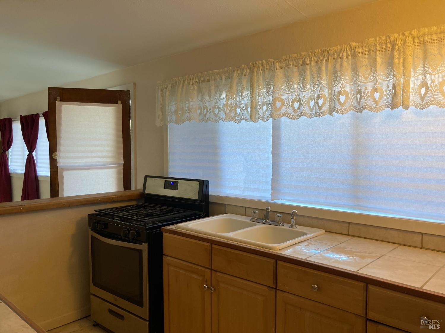 Ukiah, California, 95482, United States, 8 Bedrooms Bedrooms, ,4 BathroomsBathrooms,Residential,For Sale,1995478