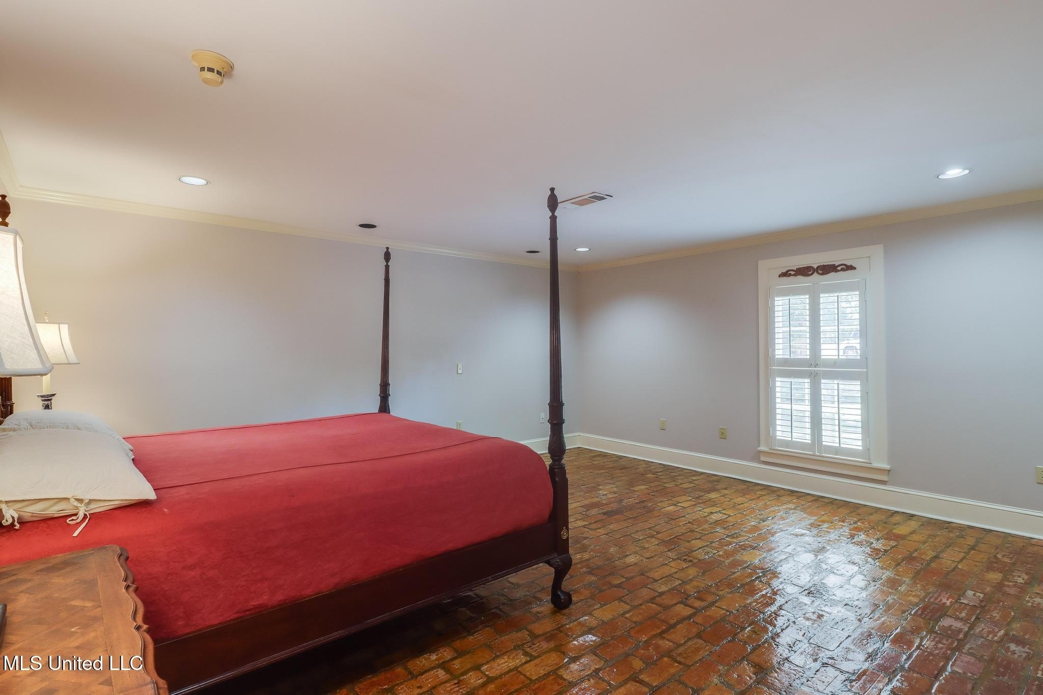 Gulfport, Mississippi, 39507, United States, 4 Bedrooms Bedrooms, ,4 BathroomsBathrooms,Residential,For Sale,1977287