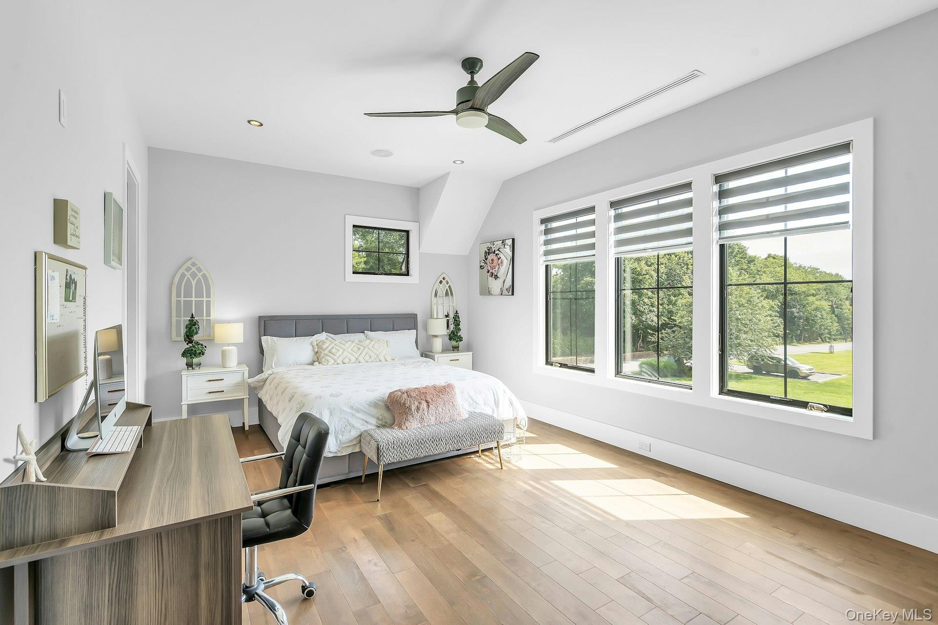  712 Hubbard Avenue, Aquebogue, NY, 11901 - 物件實景