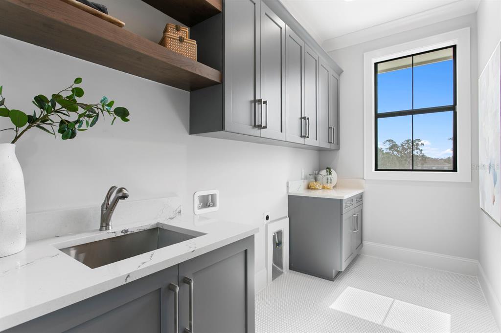 5032 W Longfellow Avenue, Tampa, Florida, 33629, United States, 5 Bedrooms Bedrooms, ,8 BathroomsBathrooms,Residential,For Sale,5032 W Longfellow Avenue,1414104
