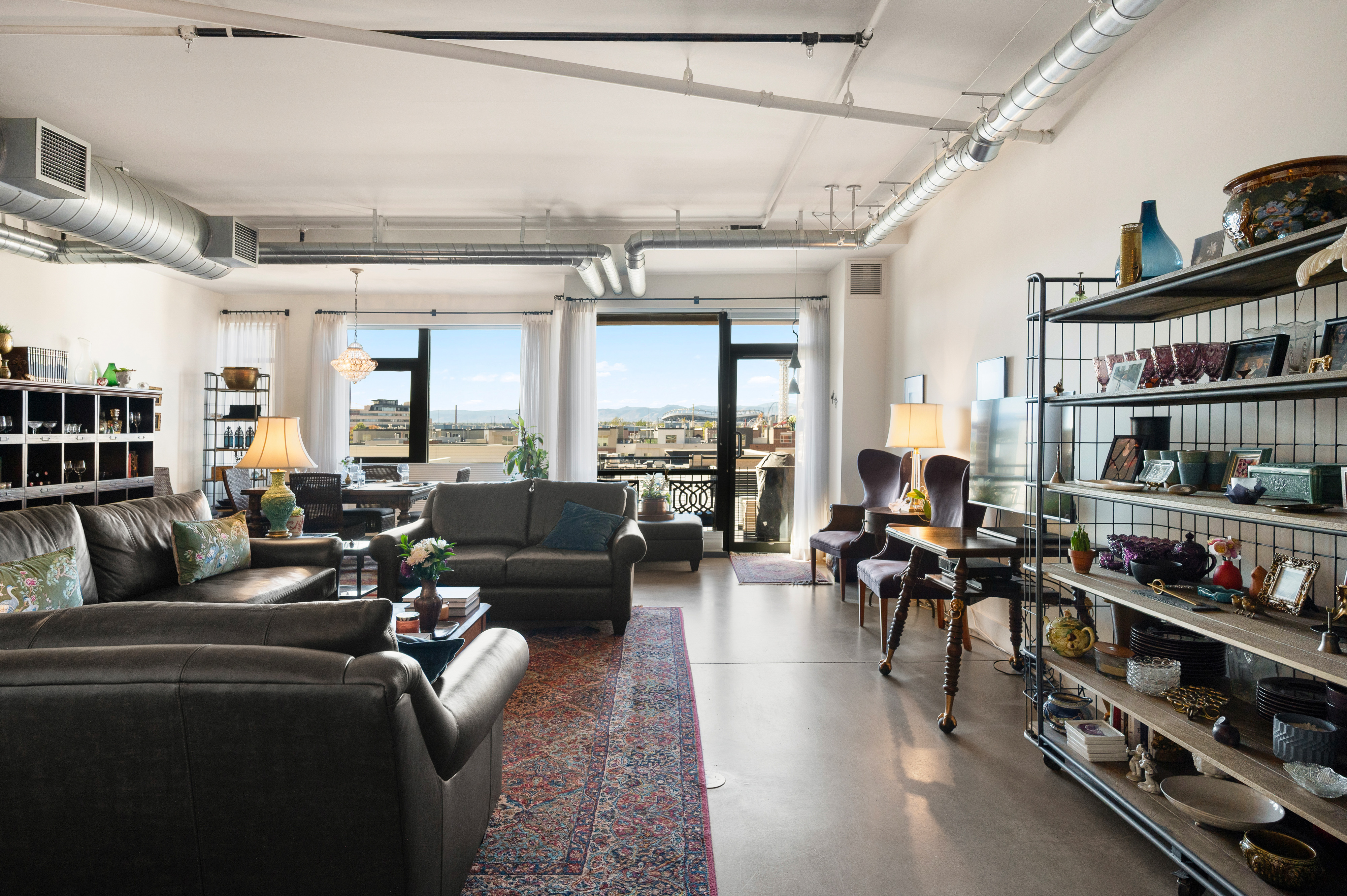  Architectural Gem at Promenade Lofts - 物件實景