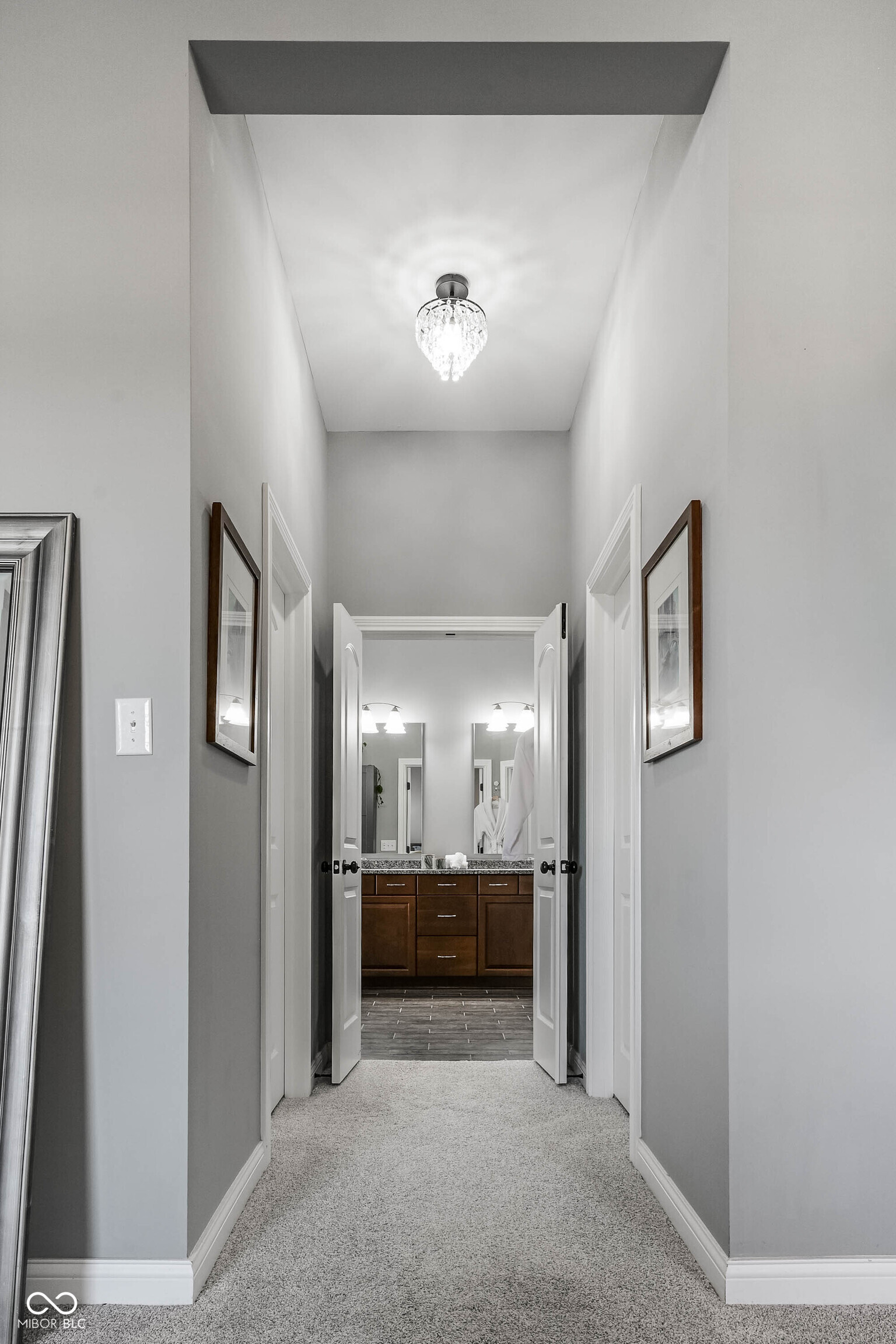 Zionsville, Indiana, 46077, United States, 4 Bedrooms Bedrooms, ,4 BathroomsBathrooms,Residential,For Sale,1942762
