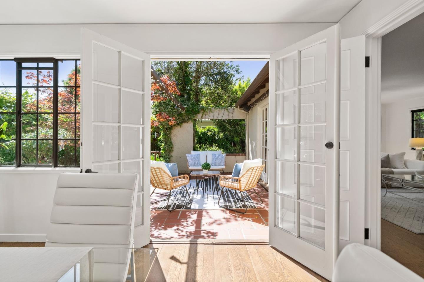 Palo Alto, California, 94301, United States, 4 Bedrooms Bedrooms, ,4 BathroomsBathrooms,Residential,For Sale,1837921