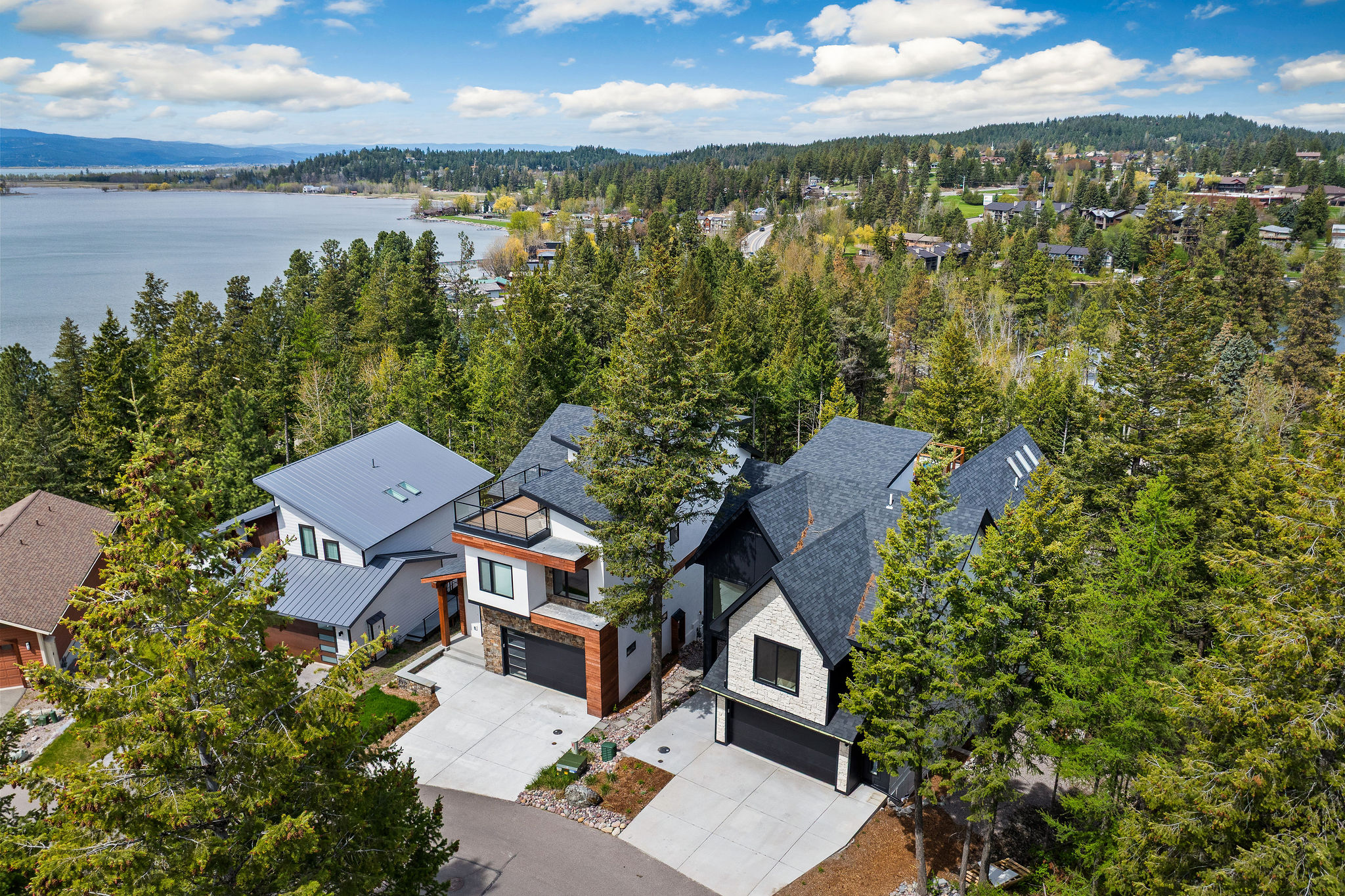  215 Whisper Ridge Drive - 物件實景