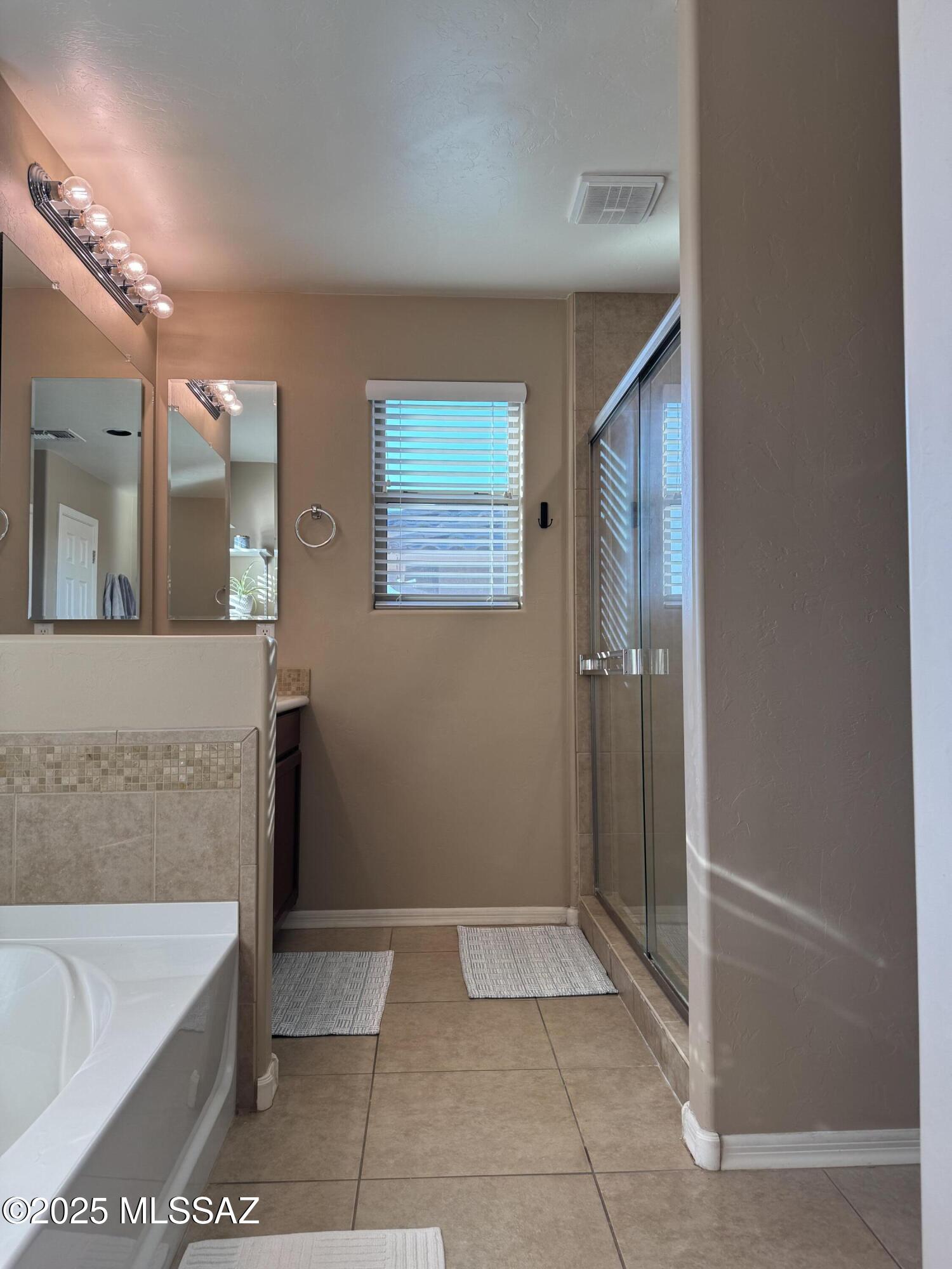 Marana, Arizona, 85658, United States, 3 Bedrooms Bedrooms, ,4 BathroomsBathrooms,Residential,For Sale,1911374
