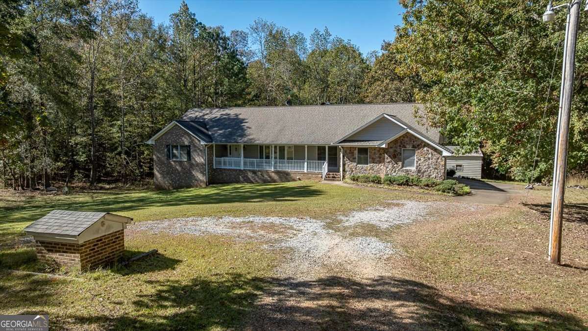 Arnoldsville, Georgia, 30619, United States, 4 Bedrooms Bedrooms, ,4 BathroomsBathrooms,Residential,For Sale,1987568
