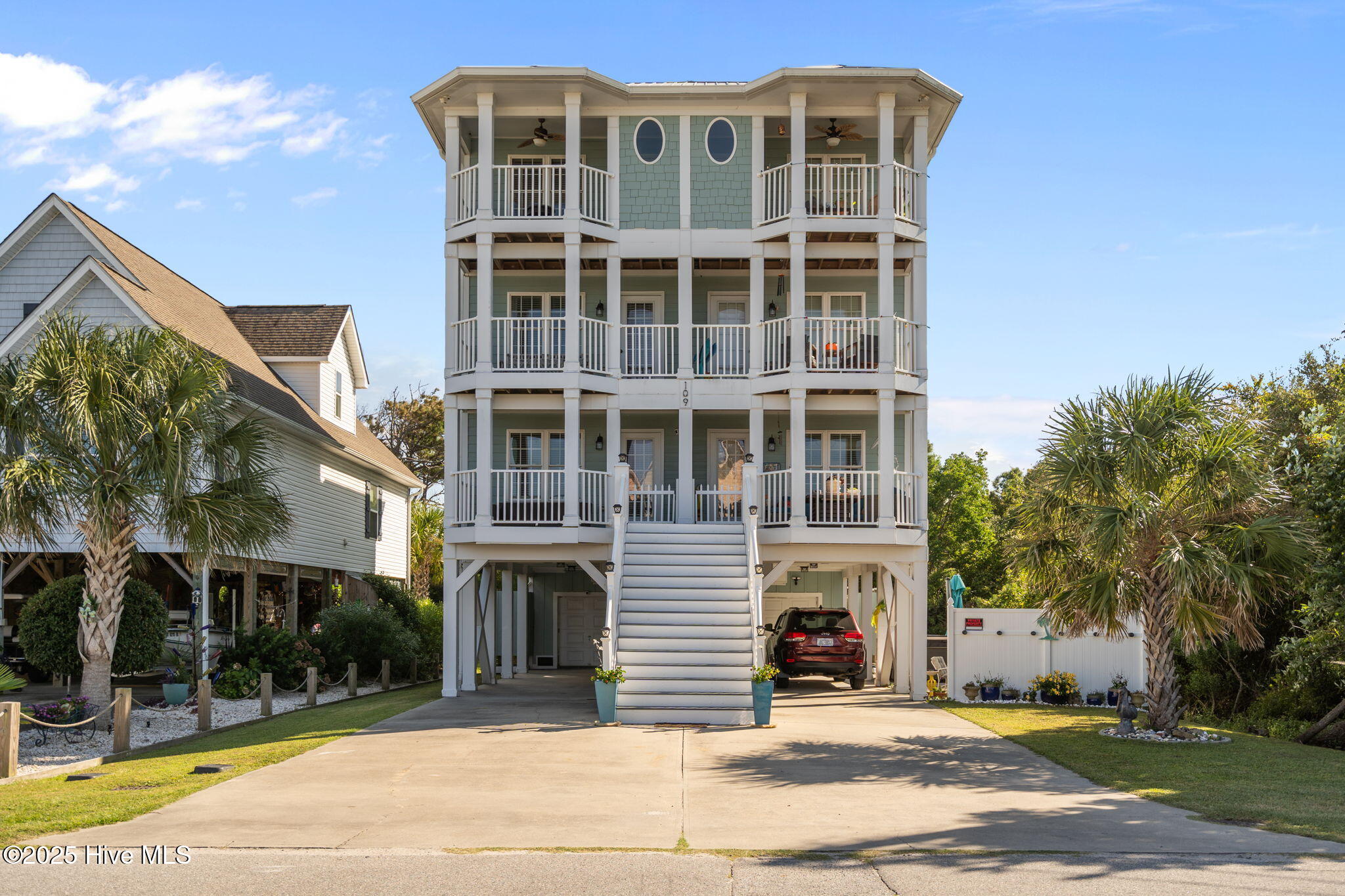 Carolina Beach, North Carolina, 28428, United States, 4 Bedrooms Bedrooms, ,5 BathroomsBathrooms,Residential,For Sale,1940545