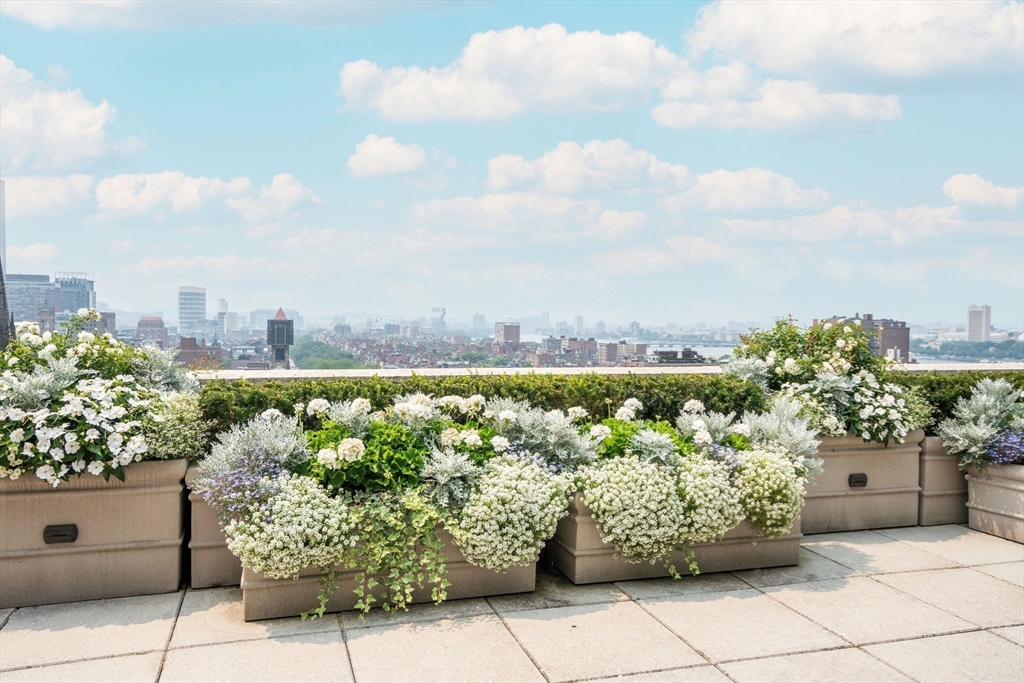 Boston, Massachusetts, 02116, United States, 3 Bedrooms Bedrooms, ,5 BathroomsBathrooms,Residential,For Sale,1941760