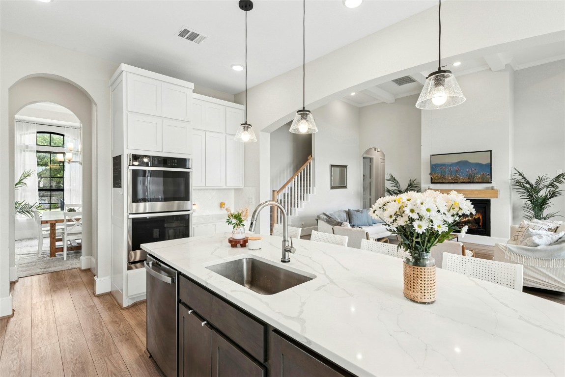 Austin, Texas, 78734, United States, 4 Bedrooms Bedrooms, ,4 BathroomsBathrooms,Residential,For Sale,1883410