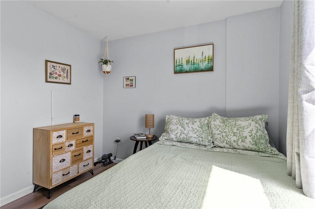 Cranston, Rhode Island, 02910, United States, 3 Bedrooms Bedrooms, ,3 BathroomsBathrooms,Residential,For Sale,1915562
