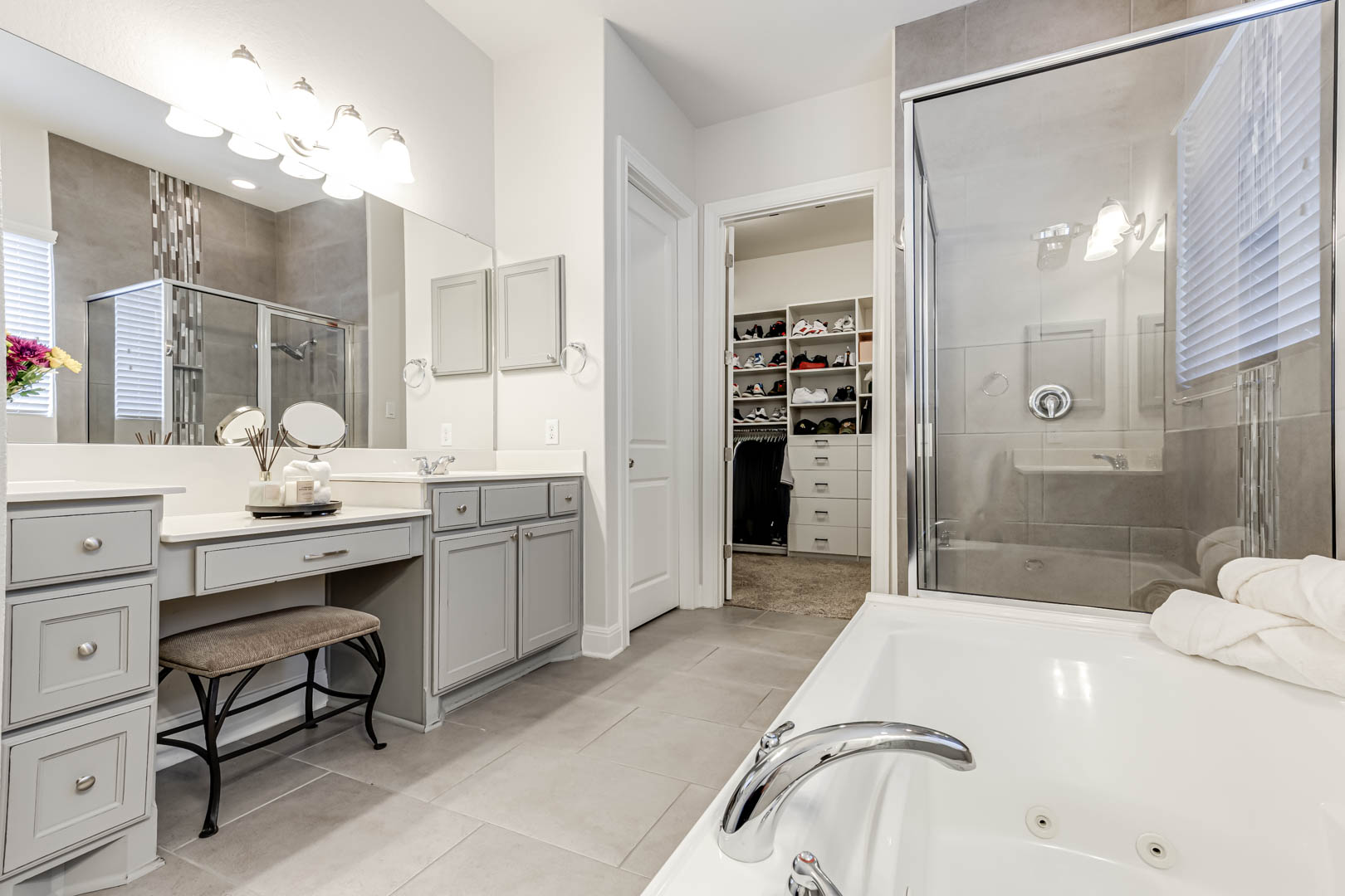 Cibolo, Texas, 78108, United States, 5 Bedrooms Bedrooms, ,4 BathroomsBathrooms,Residential,For Sale,2012398