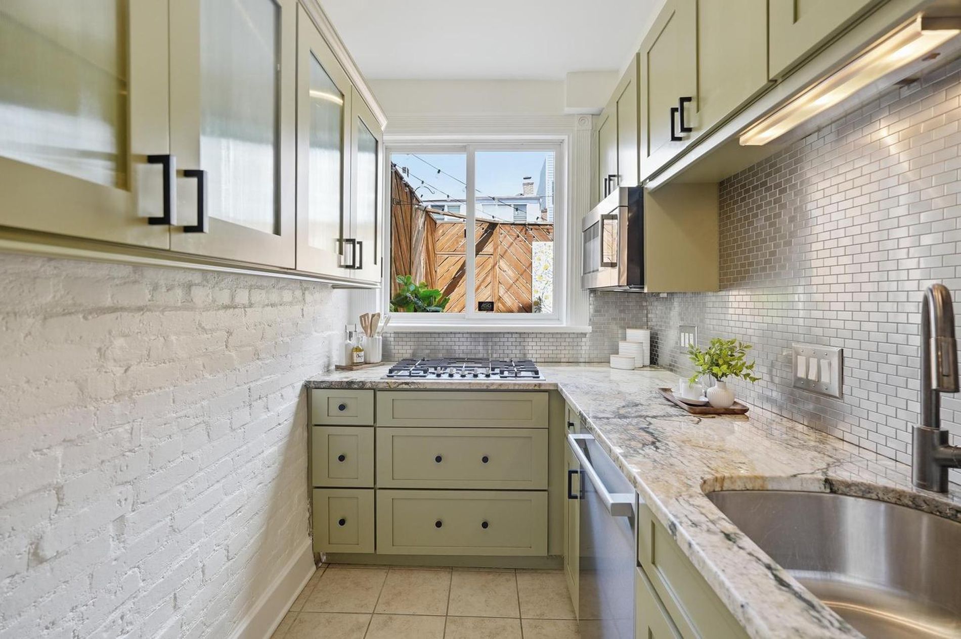  2129 Newport Place NW, Washington, DC, 20037 - 物件實景