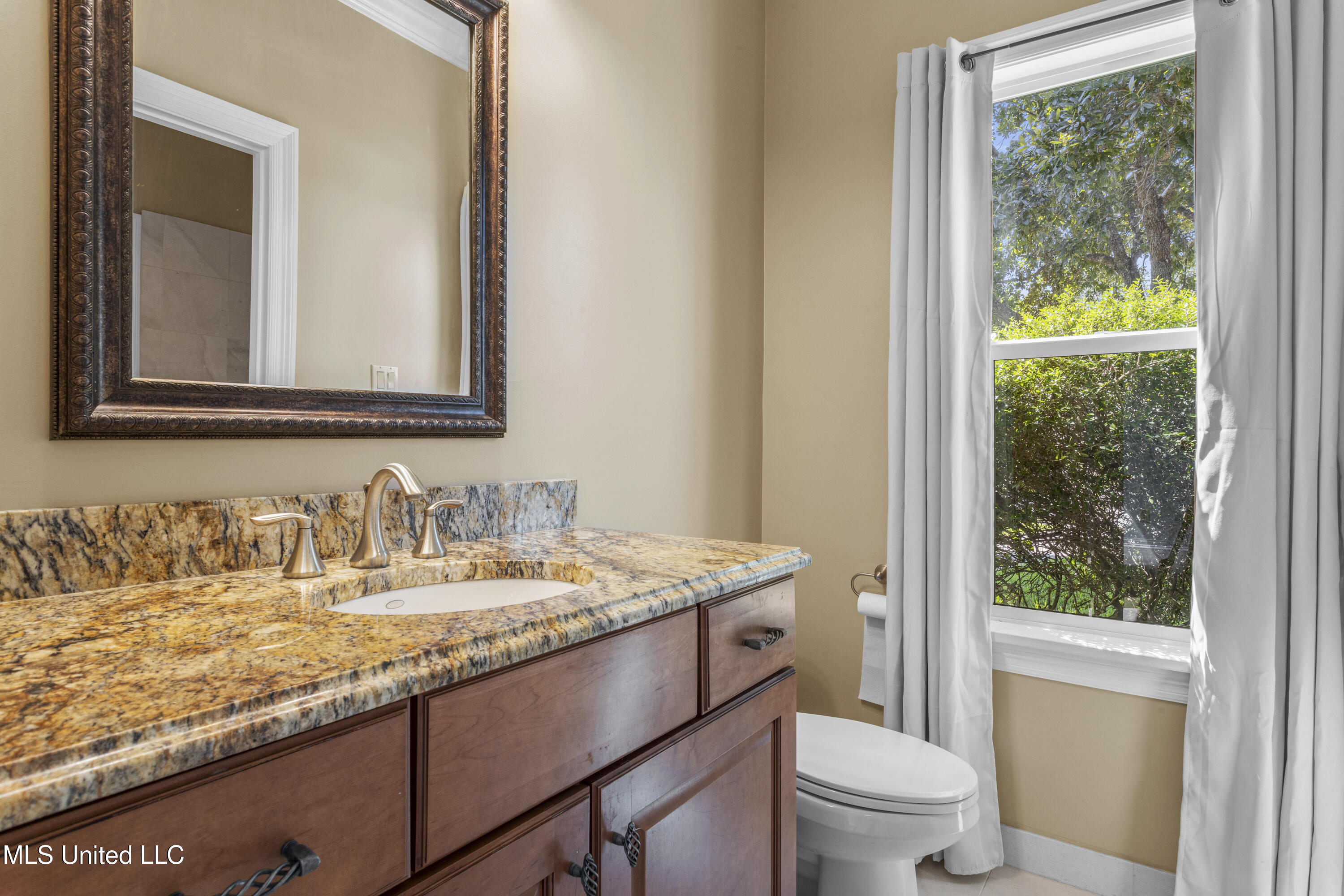 Biloxi, Mississippi, 39531, United States, 4 Bedrooms Bedrooms, ,3 BathroomsBathrooms,Residential,For Sale,1908803