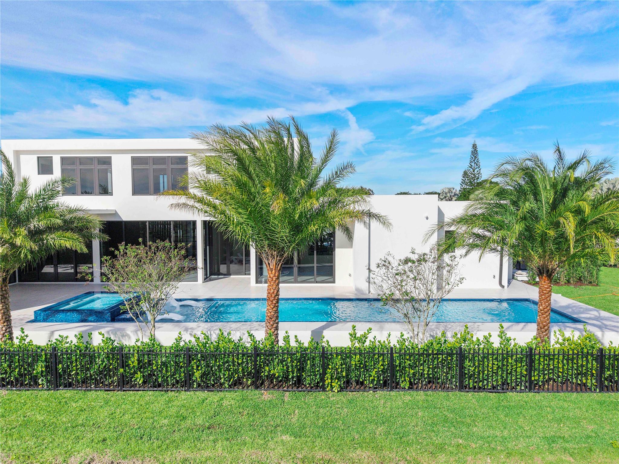 Plantation, Florida, 33323, United States, 6 Bedrooms Bedrooms, ,8 BathroomsBathrooms,Residential,For Sale,1984384