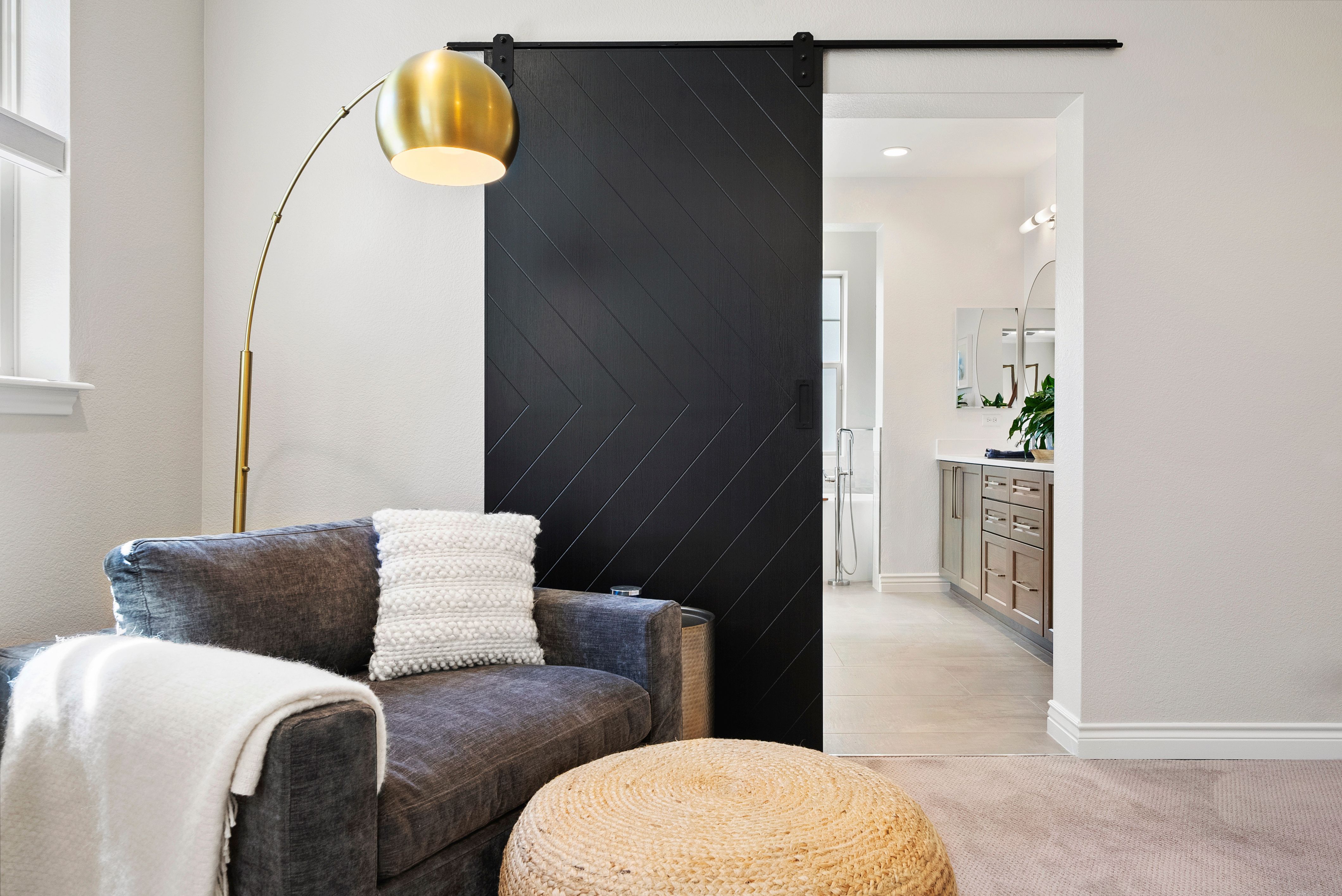  Thoughtfully Updated and Ideally Located in Central Park Neighborhood - 物件實景