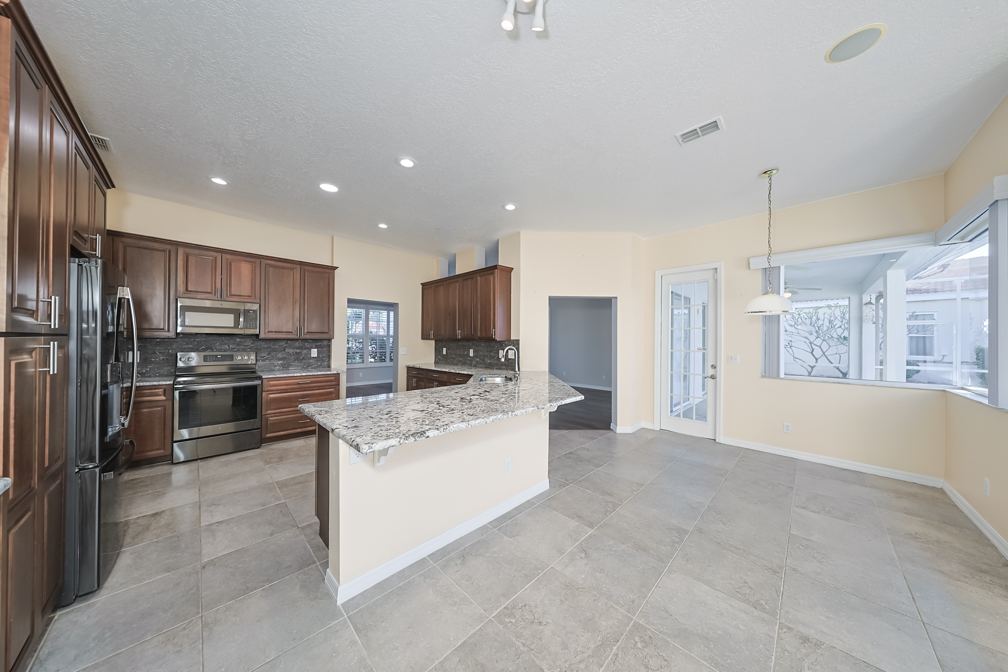 Sun City Center, Florida, 33573, United States, 3 Bedrooms Bedrooms, ,3 BathroomsBathrooms,Residential,For Sale,1985673