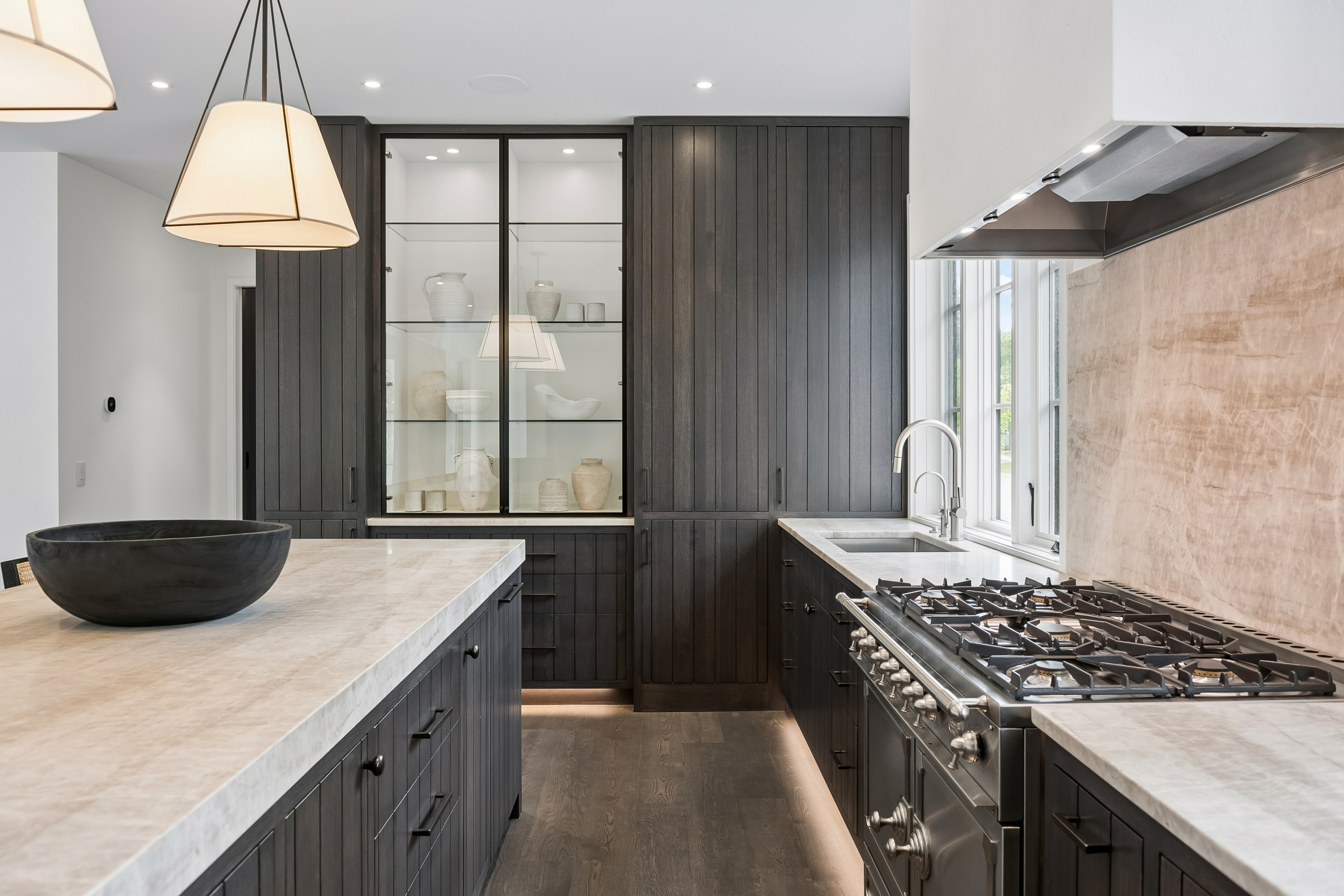  Timeless Luxury Meets Modern Design in Edina - 物件實景