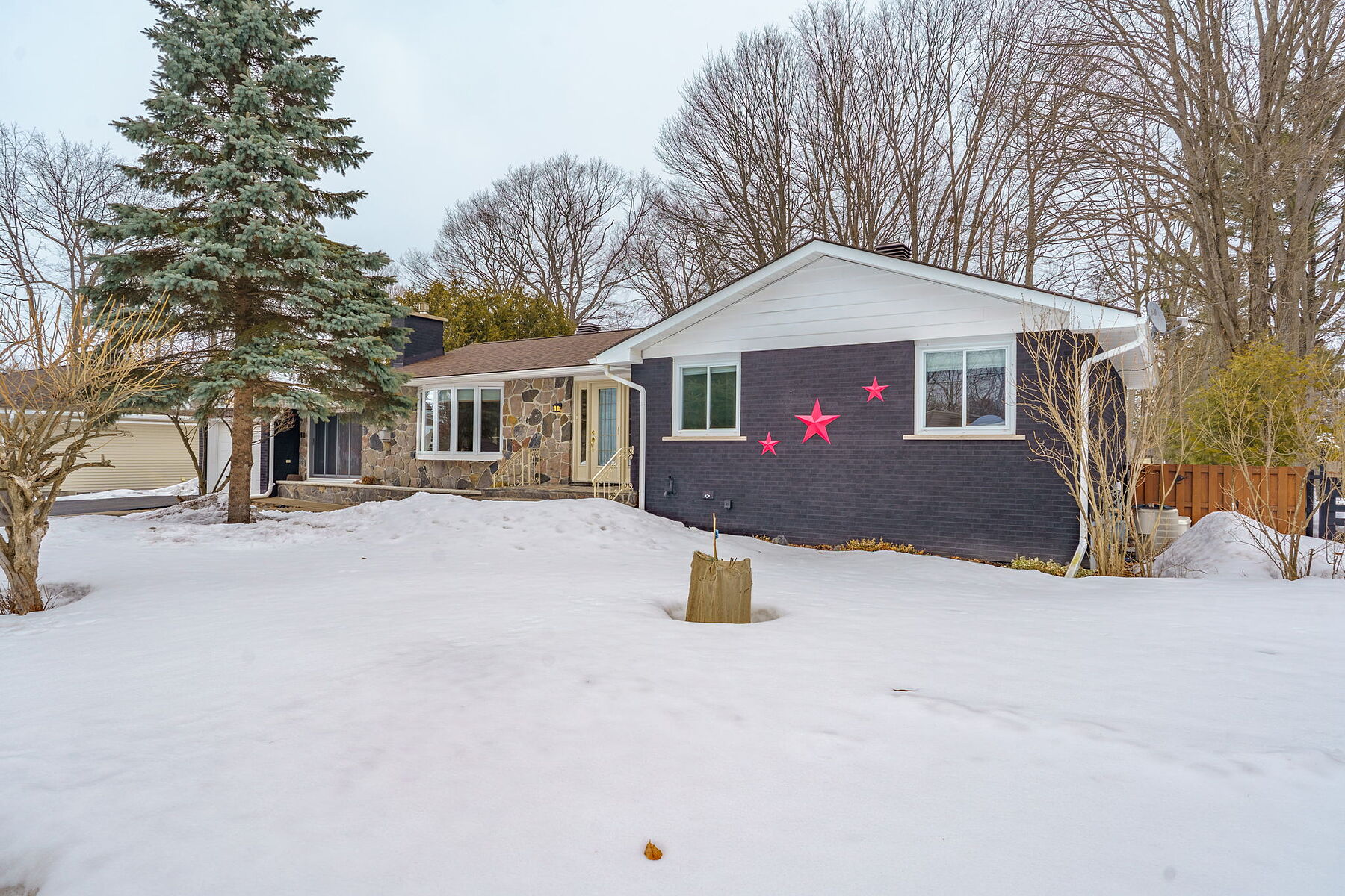  Family Neighbourhood Bungalow - 物件實景