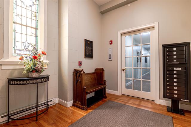 Concord, New Hampshire, 03301, United States, 3 Bedrooms Bedrooms, ,2 BathroomsBathrooms,Residential,For Sale,1986061