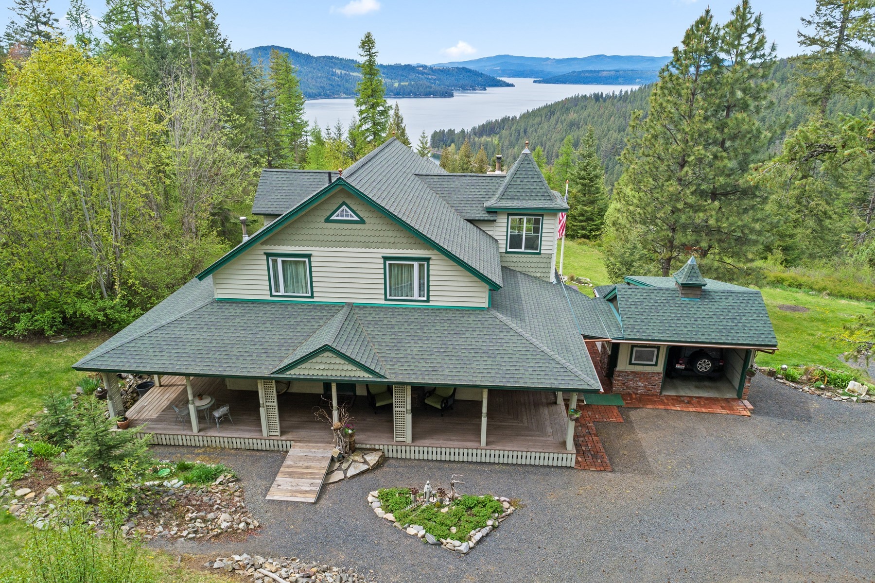  Beautiful Home with Expansive Lake Views - 物件實景