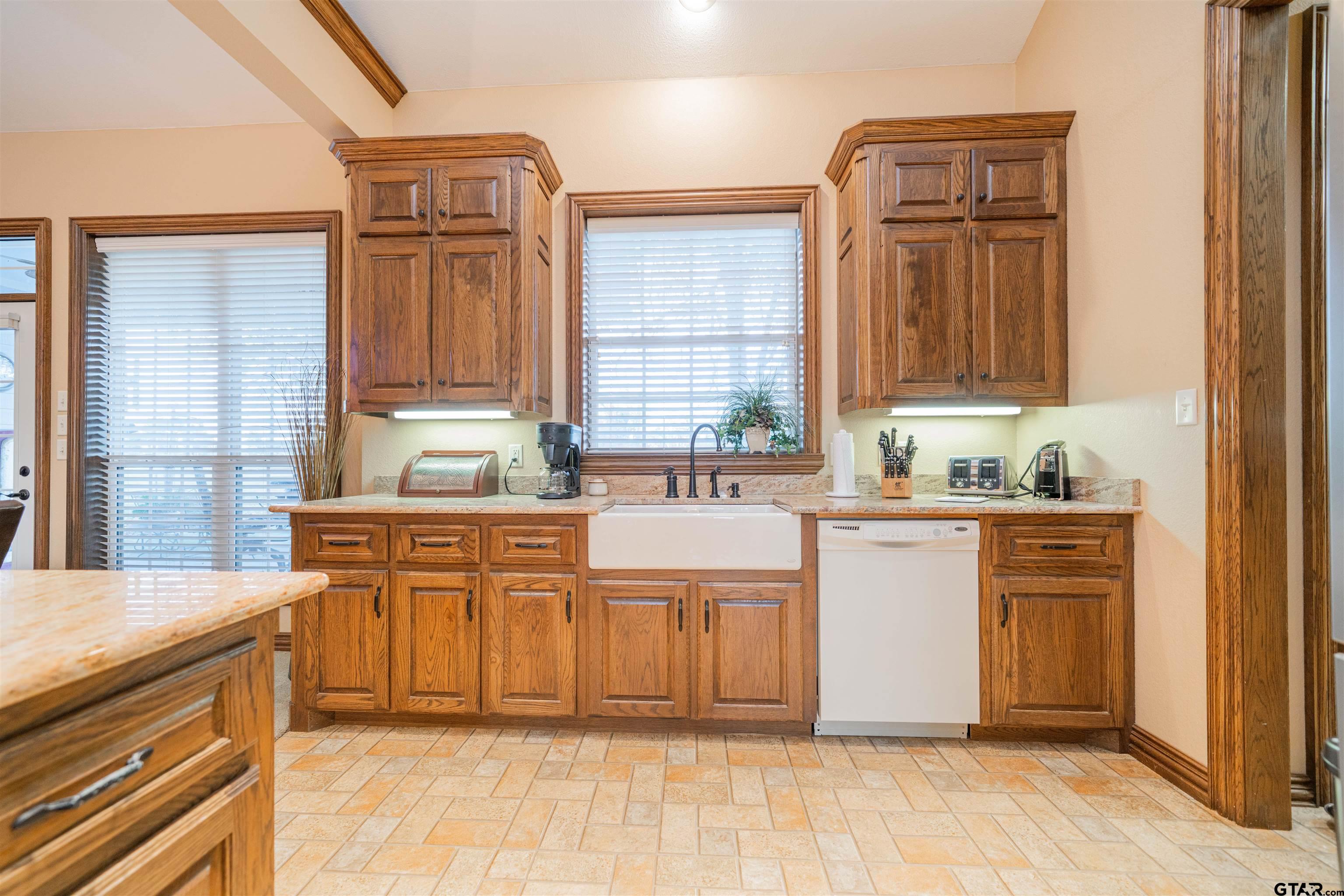 Mt Vernon, Texas, 75457, United States, 3 Bedrooms Bedrooms, ,3 BathroomsBathrooms,Residential,For Sale,2002103