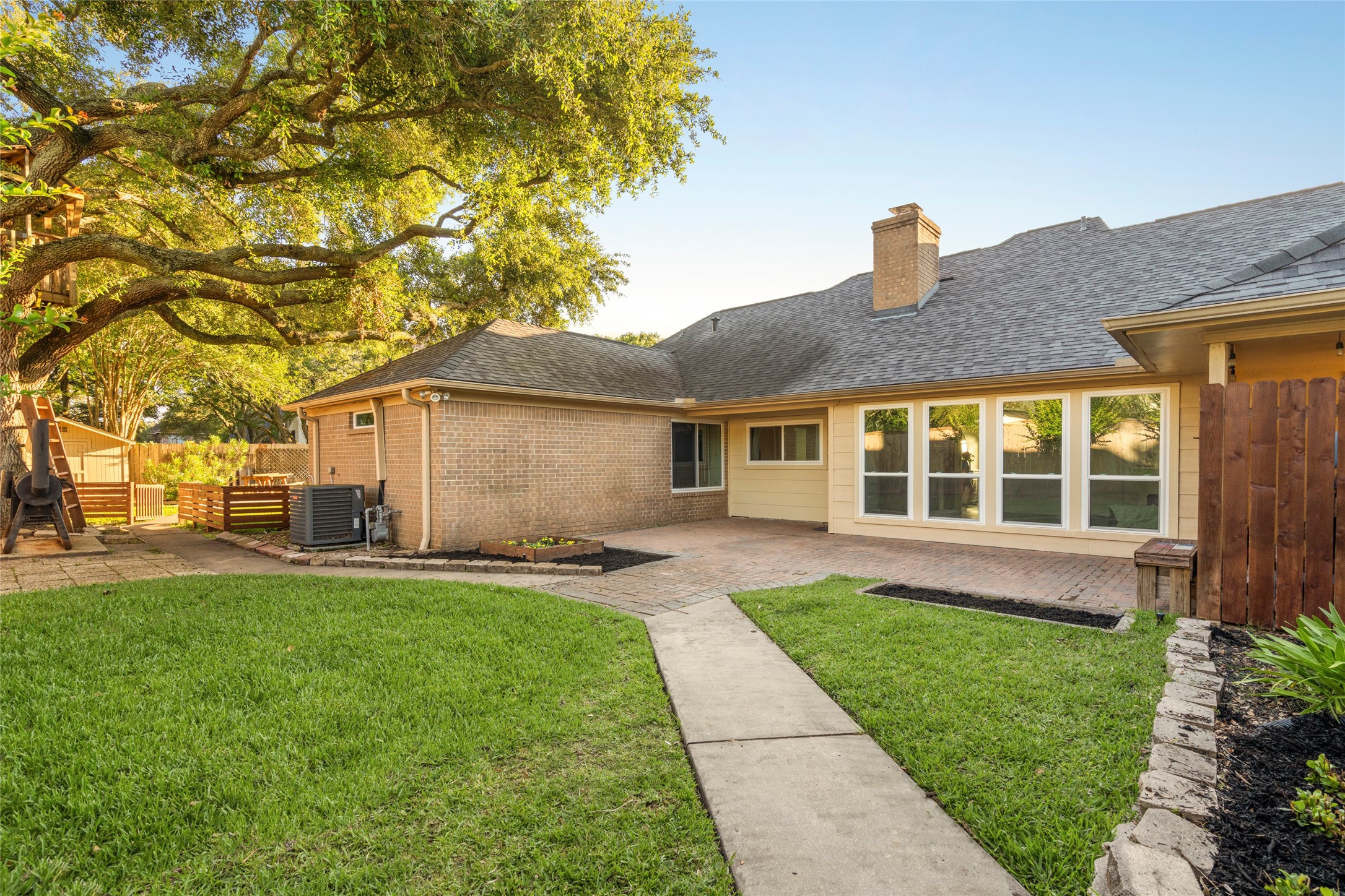  6707 Cedar Street - 物件實景