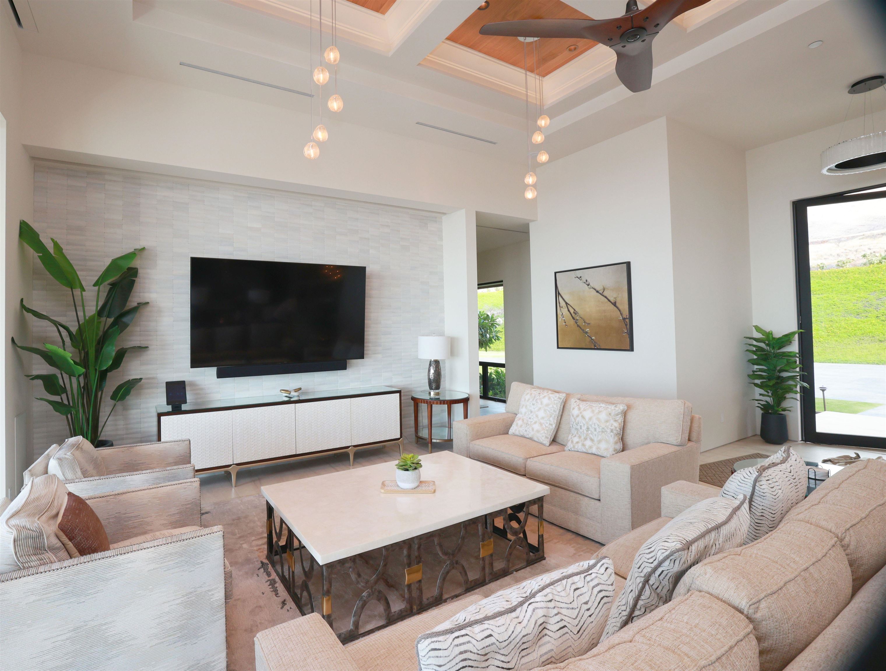 Lahaina, Hawaii, 96761, United States, 5 Bedrooms Bedrooms, ,6 BathroomsBathrooms,Residential,For Sale,1991051