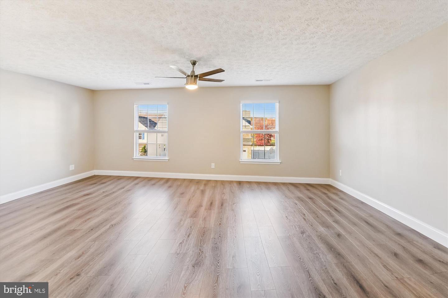 Aberdeen, Maryland, 21001, United States, 6 Bedrooms Bedrooms, ,4 BathroomsBathrooms,Residential,For Sale,1989015