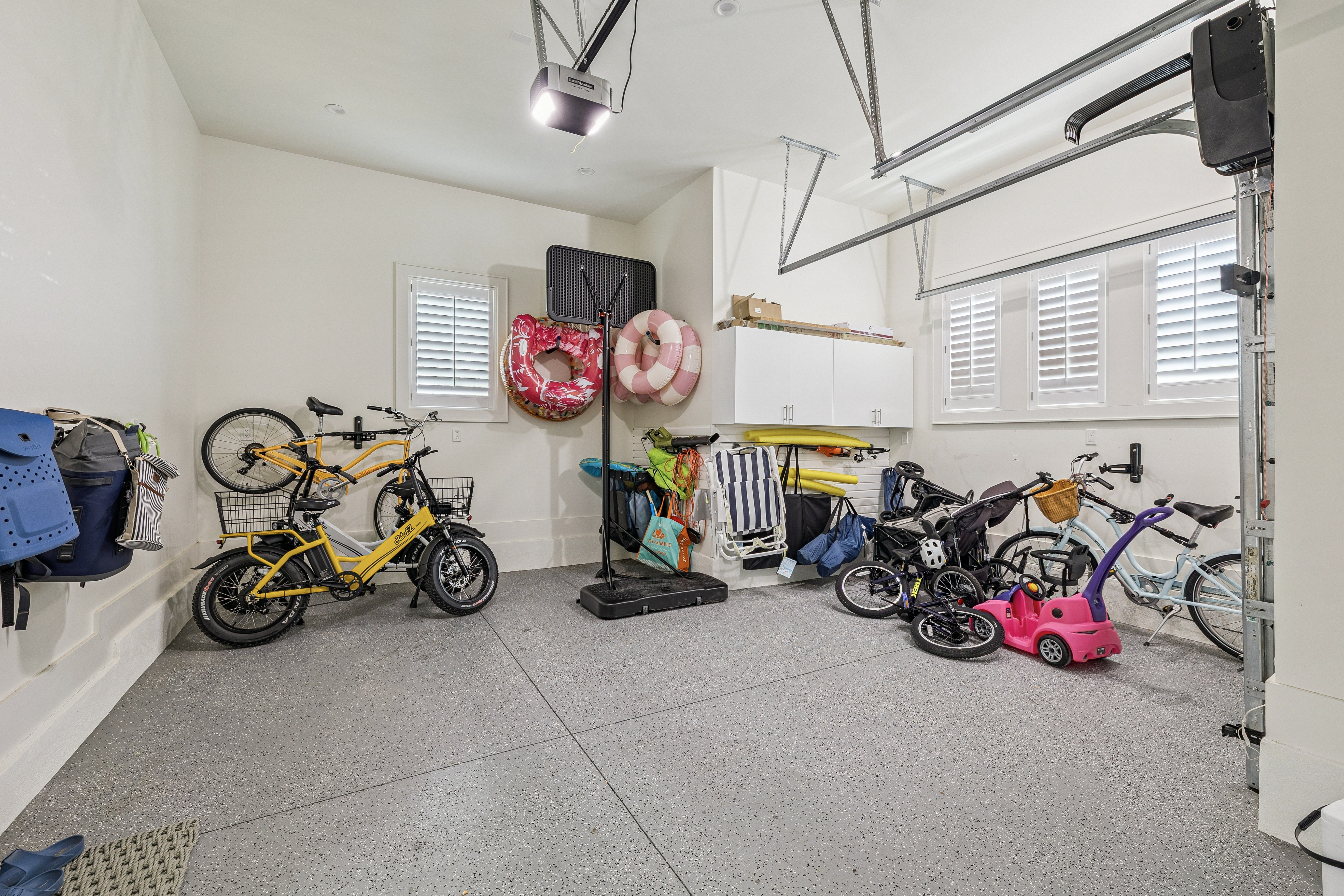  Refined Coastal Residence With Designer Interiors And Exceptional Craftsmanship - 物件實景