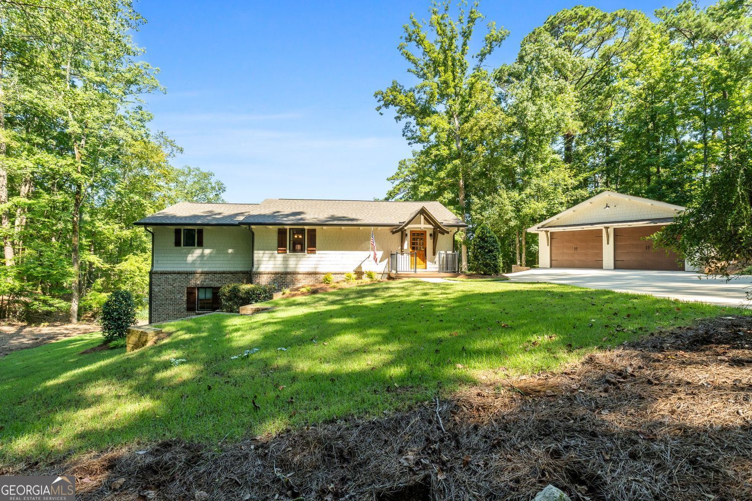 Jackson, Georgia, 30233, United States, 4 Bedrooms Bedrooms, ,3 BathroomsBathrooms,Residential,For Sale,1905140