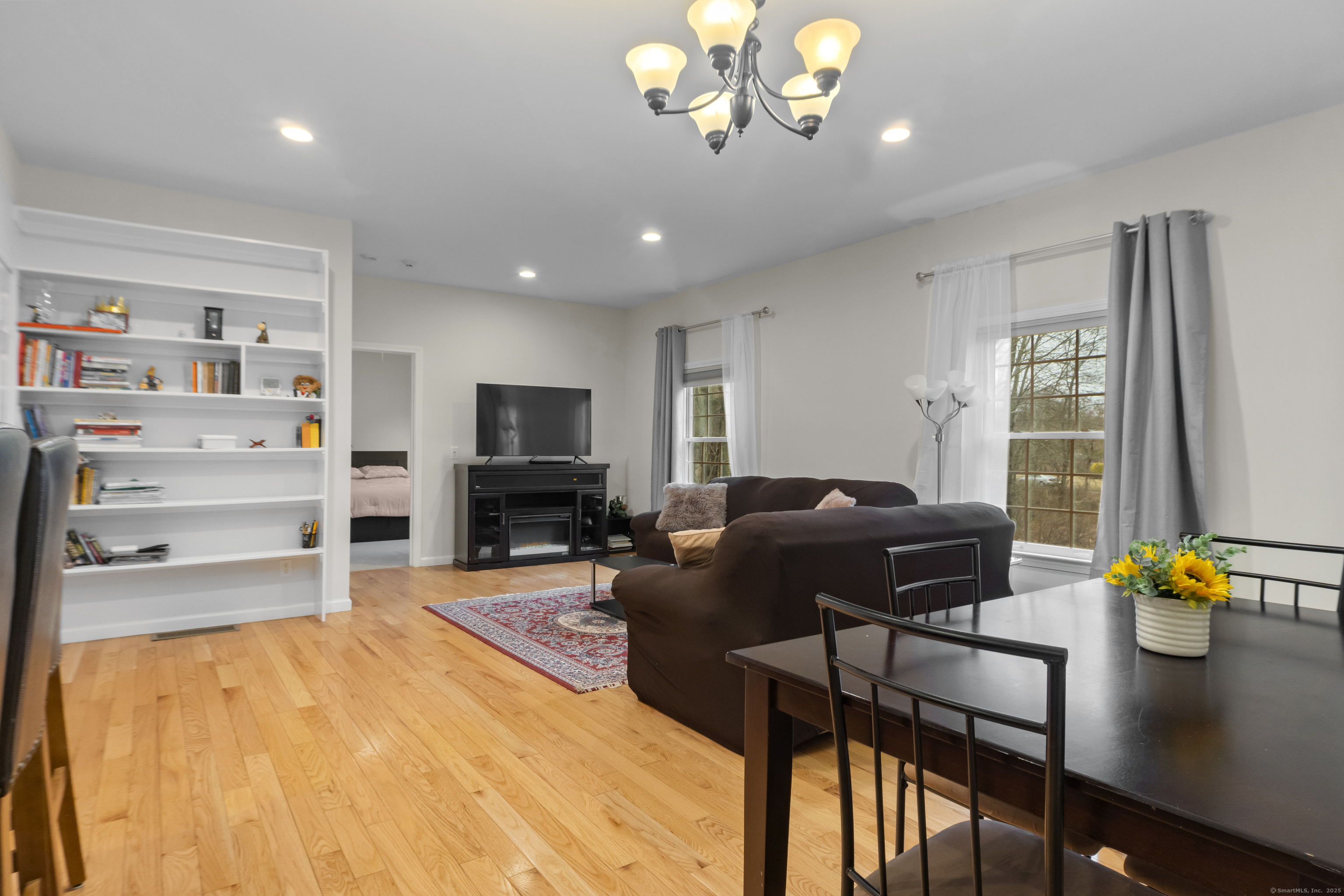 Monroe, Connecticut, 06468, United States, 5 Bedrooms Bedrooms, ,4 BathroomsBathrooms,Residential,For Sale,1744682