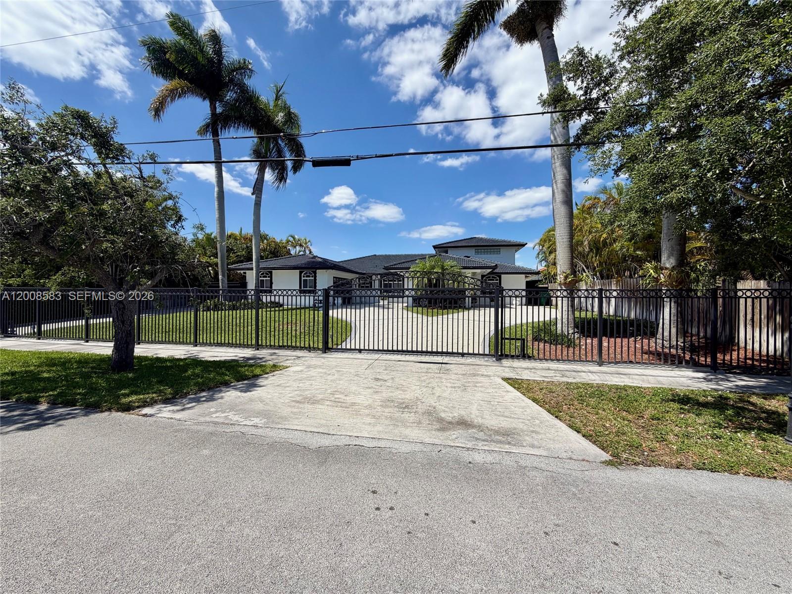 Miami, Florida, 33175, United States, 5 Bedrooms Bedrooms, ,3 BathroomsBathrooms,Residential,For Sale,2040426