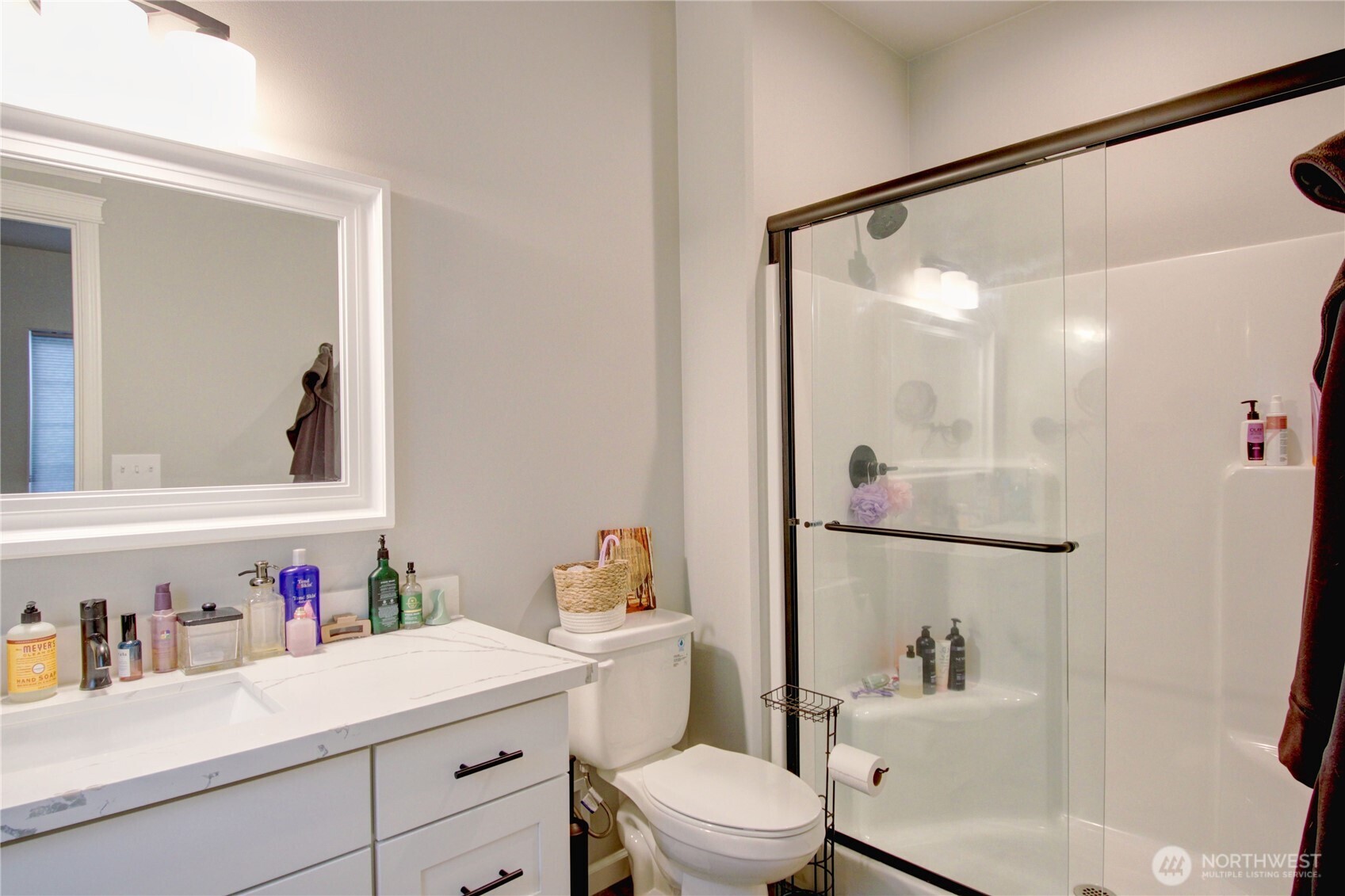 Mount Vernon, Washington, 98273, United States, 3 Bedrooms Bedrooms, ,3 BathroomsBathrooms,Residential,For Sale,1975084