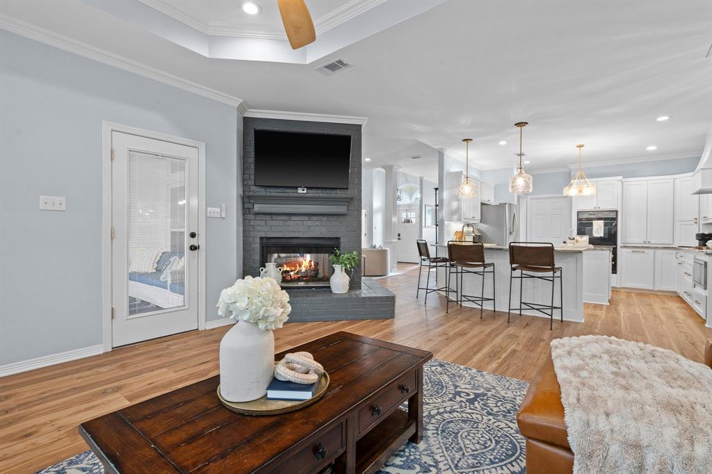 Waxahachie, Texas, 75165, United States, 3 Bedrooms Bedrooms, ,3 BathroomsBathrooms,Residential,For Sale,1987029