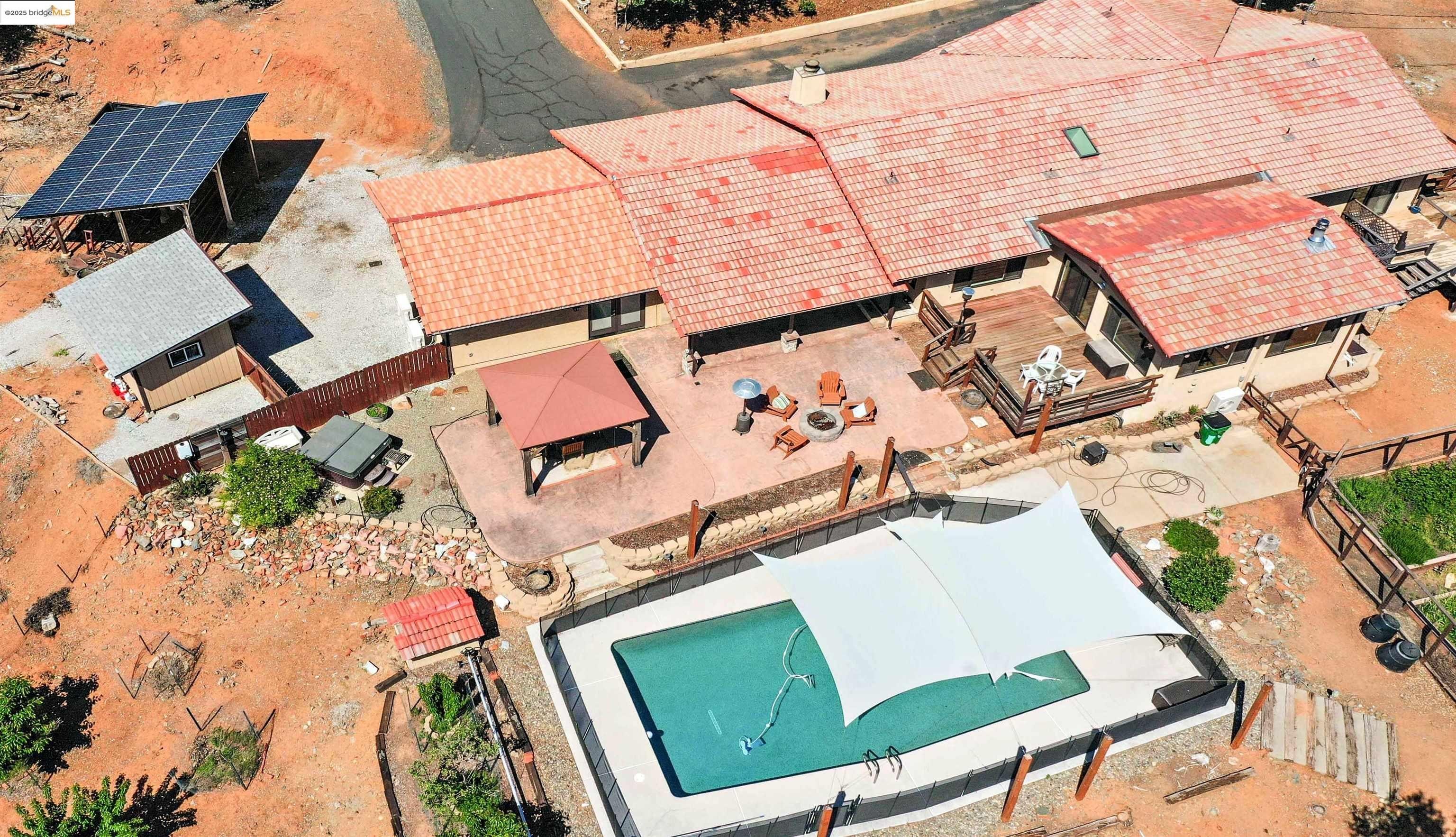 Sonora, California, 95370, United States, 4 Bedrooms Bedrooms, ,2 BathroomsBathrooms,Residential,For Sale,1934174