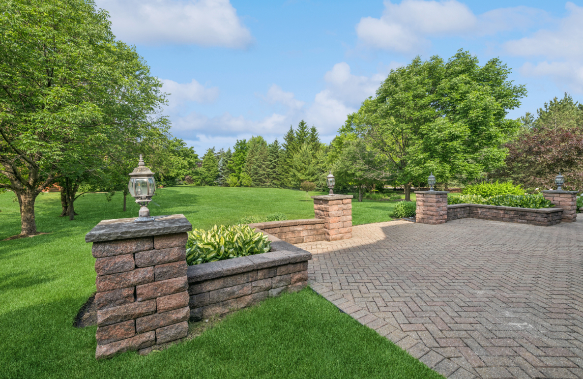 Vernon Hills, Illinois, 60061, United States, 4 Bedrooms Bedrooms, ,4 BathroomsBathrooms,Residential,For Sale,1940393