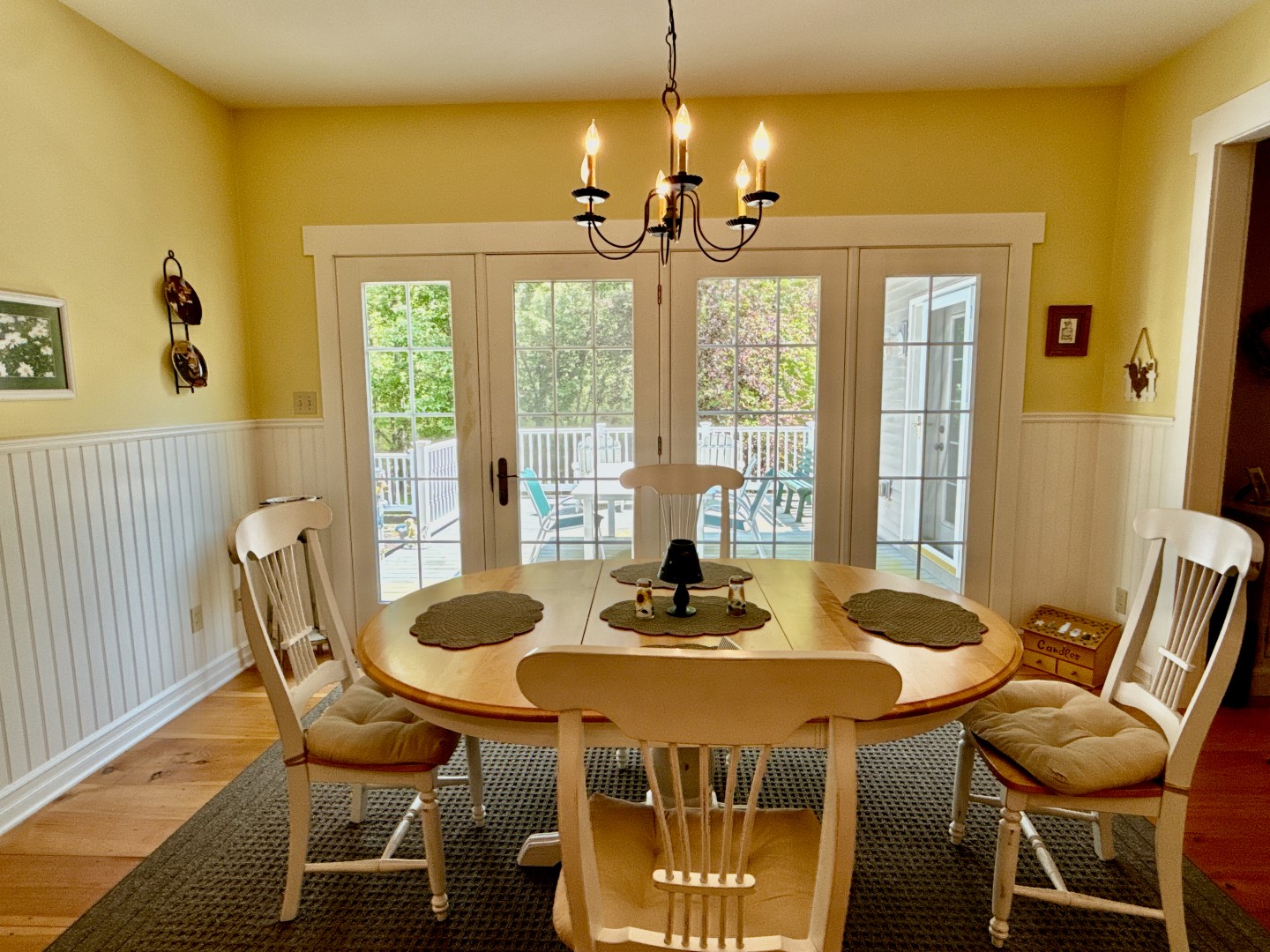 Hawley, Pennsylvania, 18428, United States, 3 Bedrooms Bedrooms, ,4 BathroomsBathrooms,Residential,For Sale,1846687