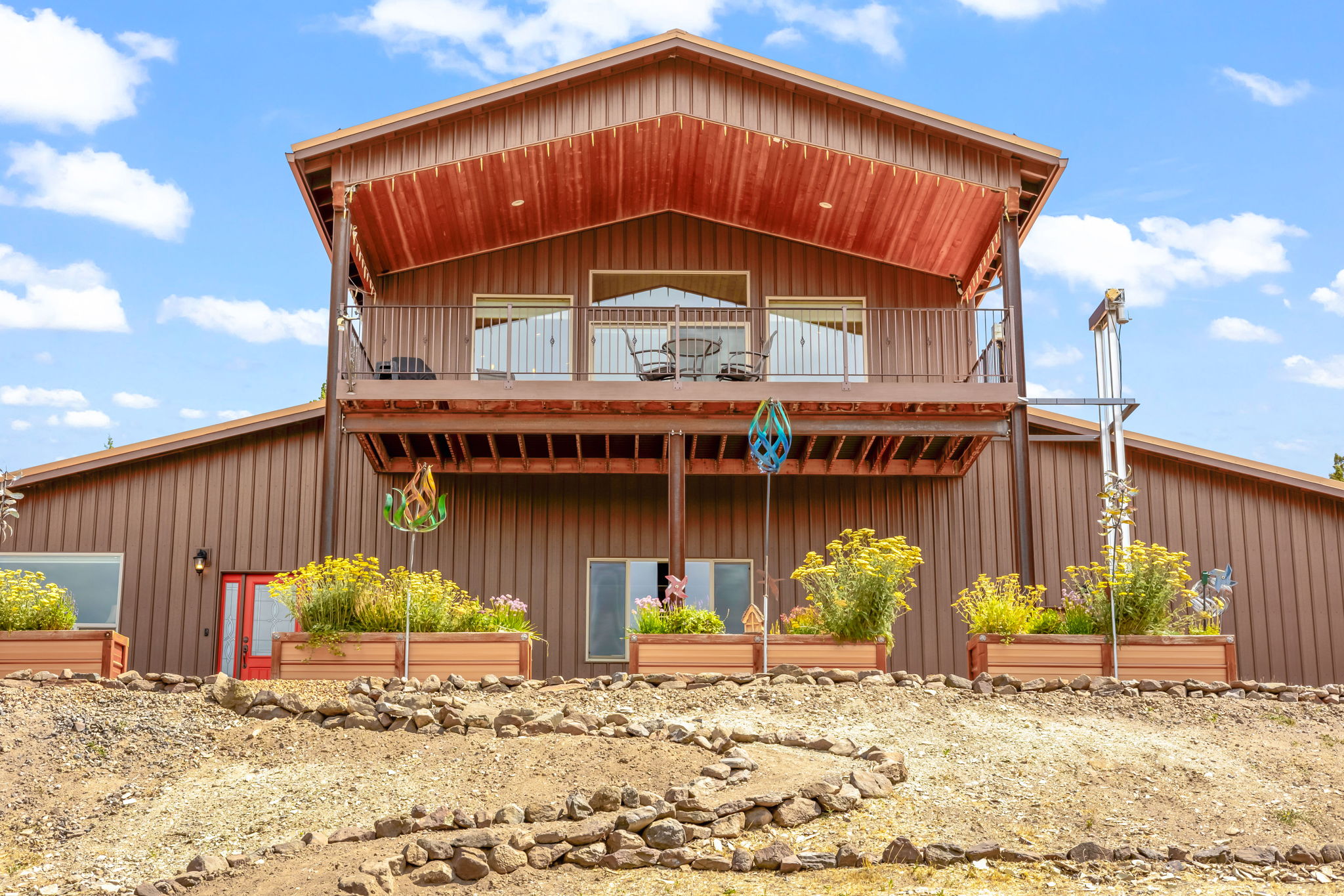 Prineville, Oregon, 97754, United States, 3 Bedrooms Bedrooms, ,4 BathroomsBathrooms,Residential,For Sale,1942116