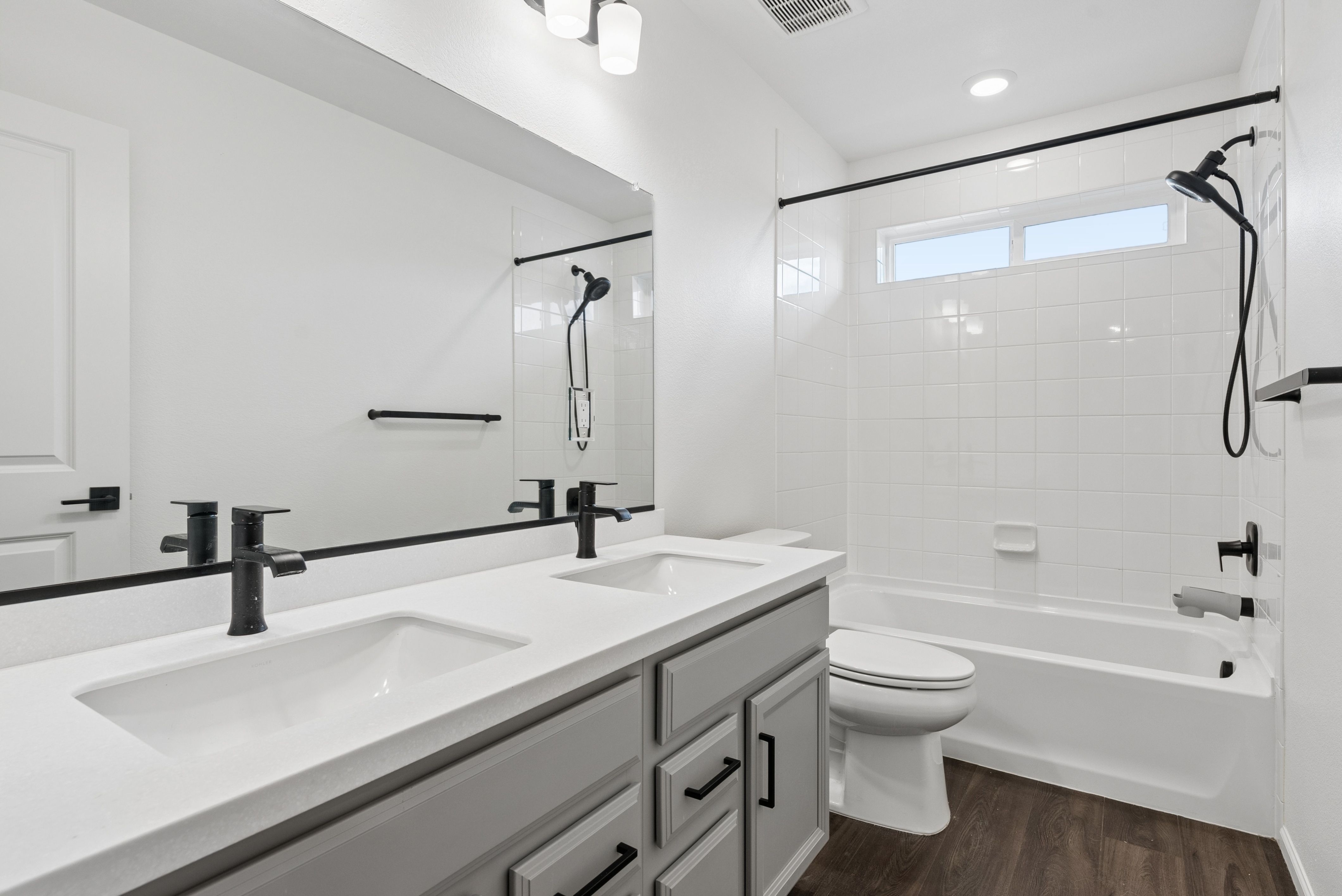  Luxury, Privacy And Thoughtful Design With Unmatched Mountain Views - 物件實景