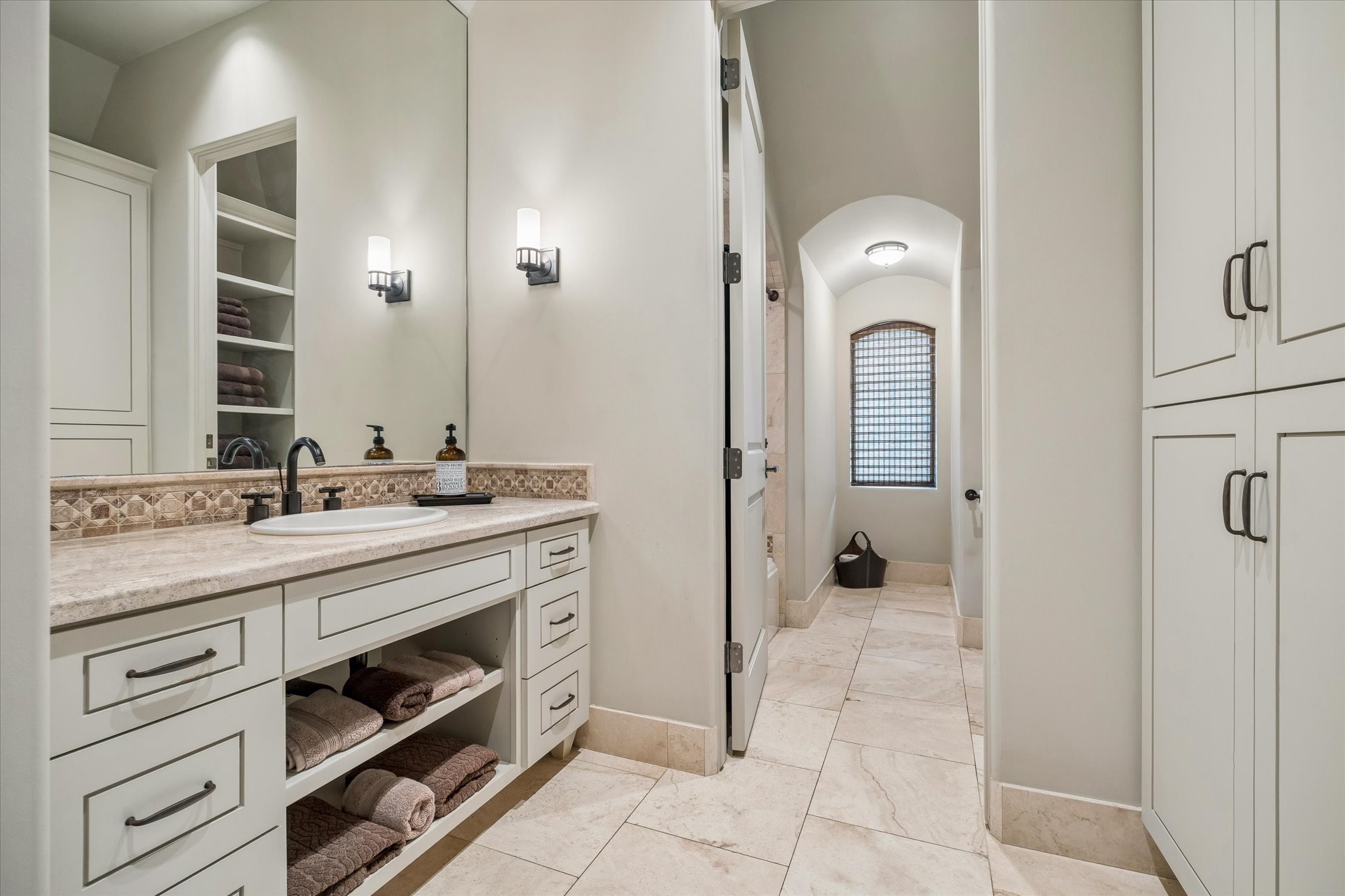  7615 Bryonwood Drive - 物件實景