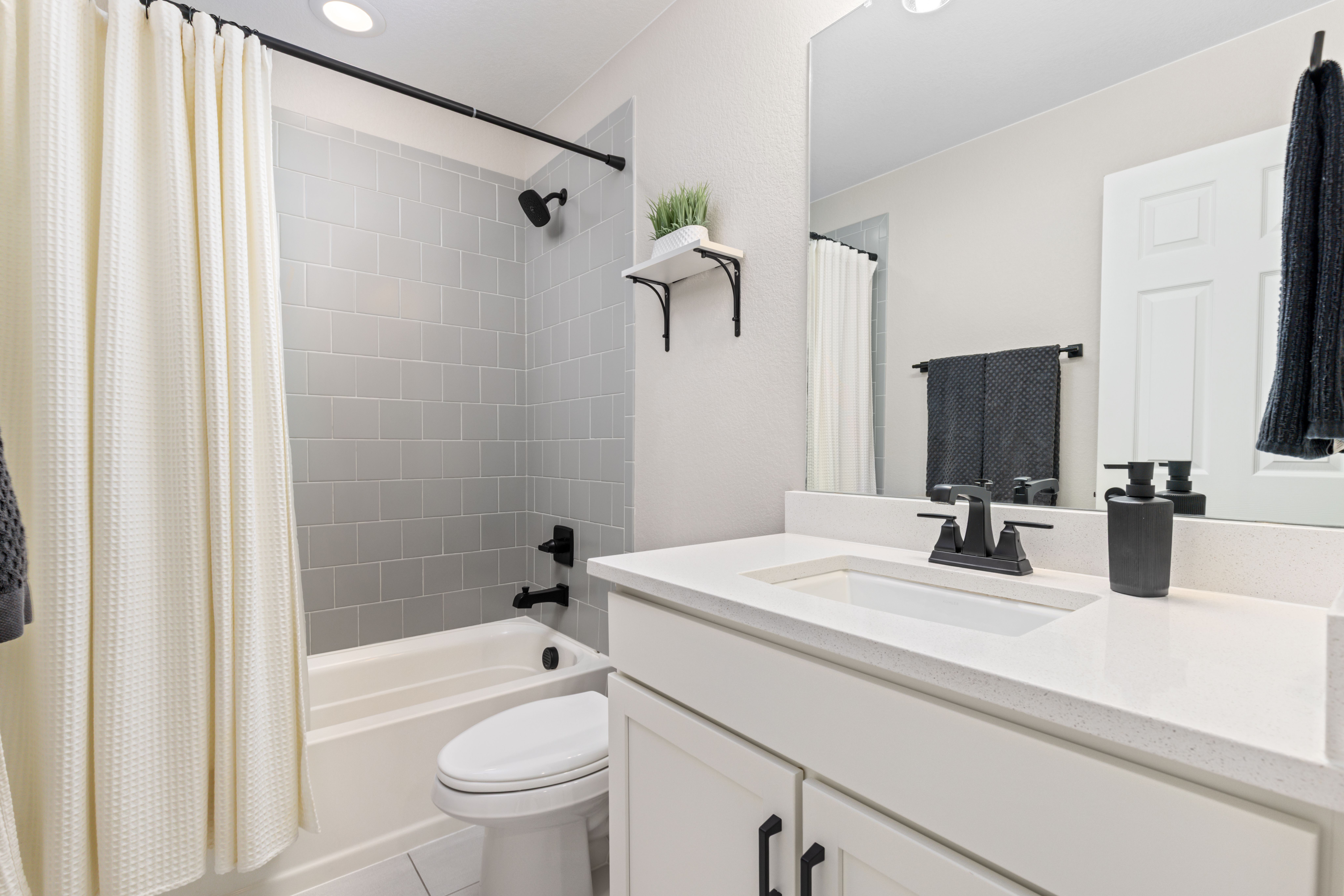  6140 Easton Cir, Frederick, CO, 80504 - 物件實景