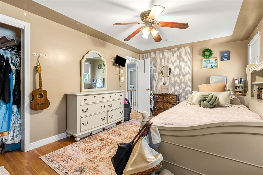 Lowell, Massachusetts, 01852, United States, 5 Bedrooms Bedrooms, ,4 BathroomsBathrooms,Residential,For Sale,1874290