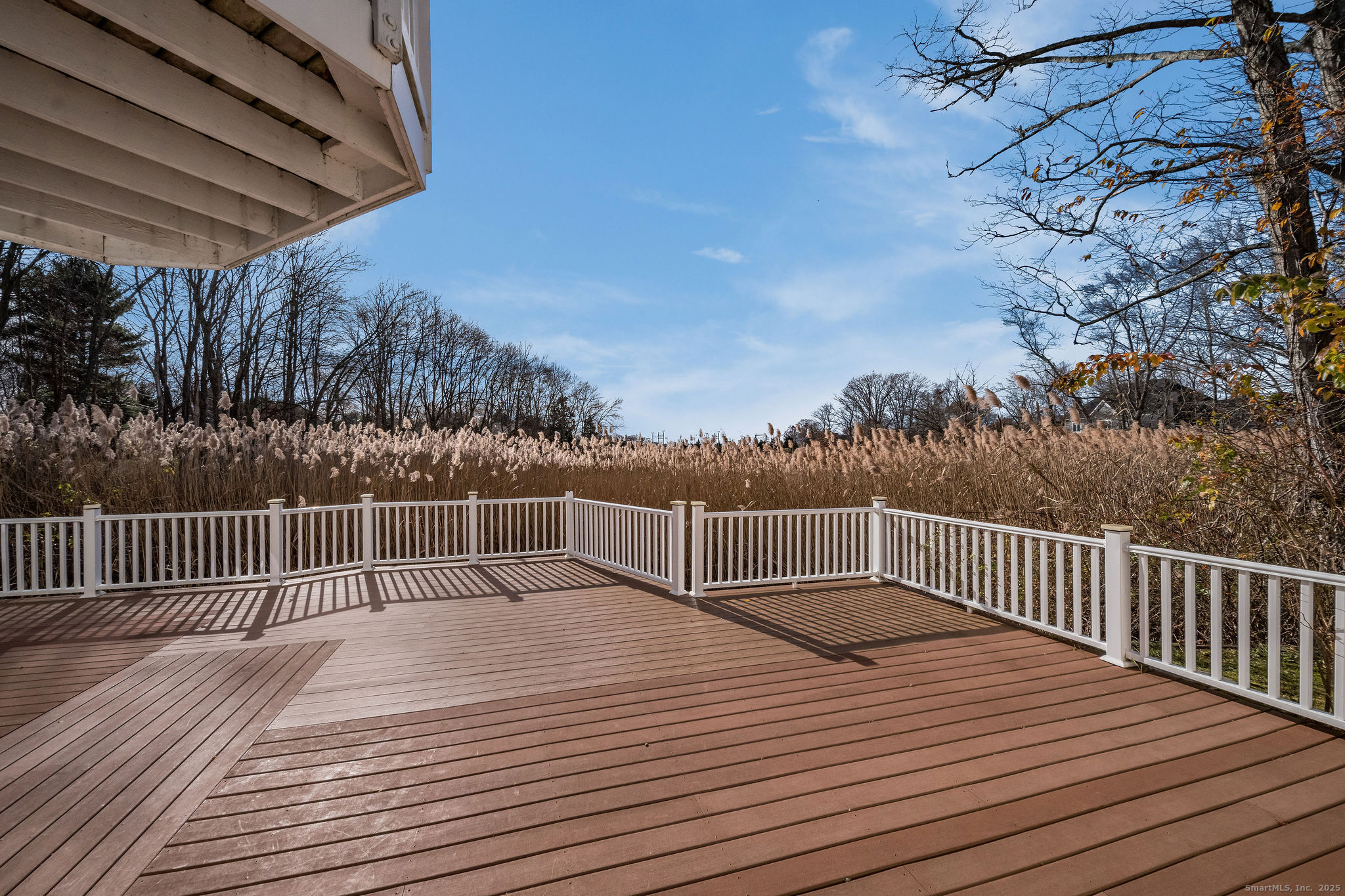 Madison, Connecticut, 06443, United States, 3 Bedrooms Bedrooms, ,2 BathroomsBathrooms,Residential,For Sale,1996814