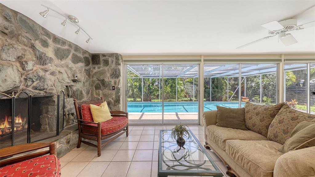 Sarasota, Florida, 34234, United States, 2 Bedrooms Bedrooms, ,2 BathroomsBathrooms,Residential,For Sale,1875494